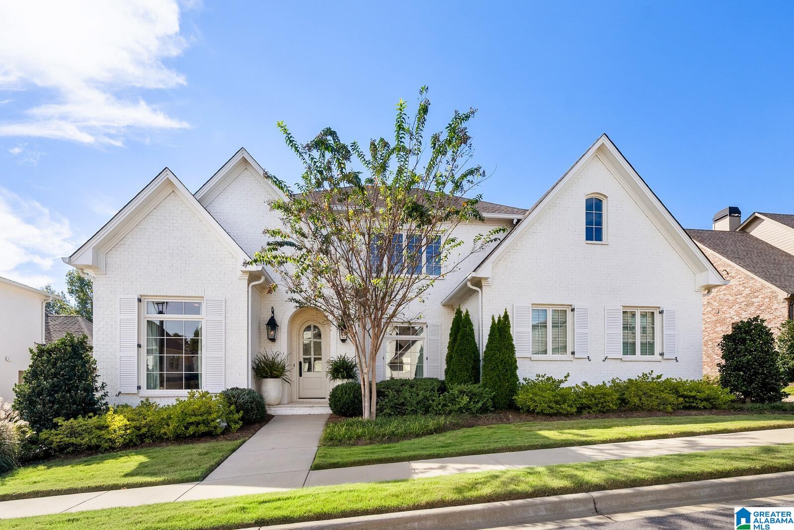 2209 Walnut Hill Drive — photo