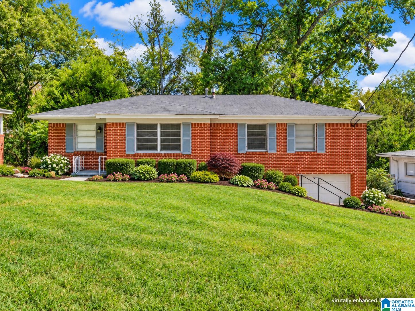 1321 Hatfield Lane — photo
