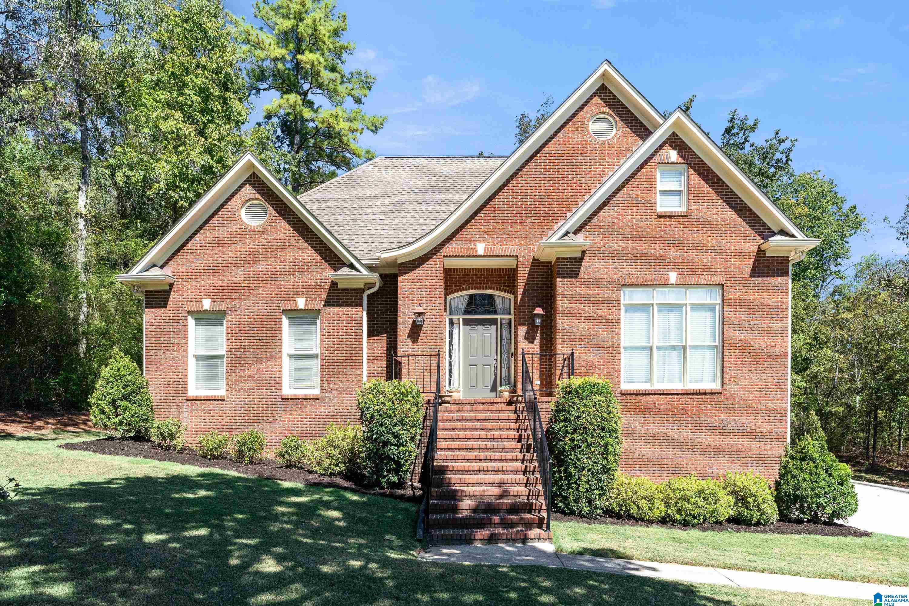 1677 Shades Pointe Drive — photo