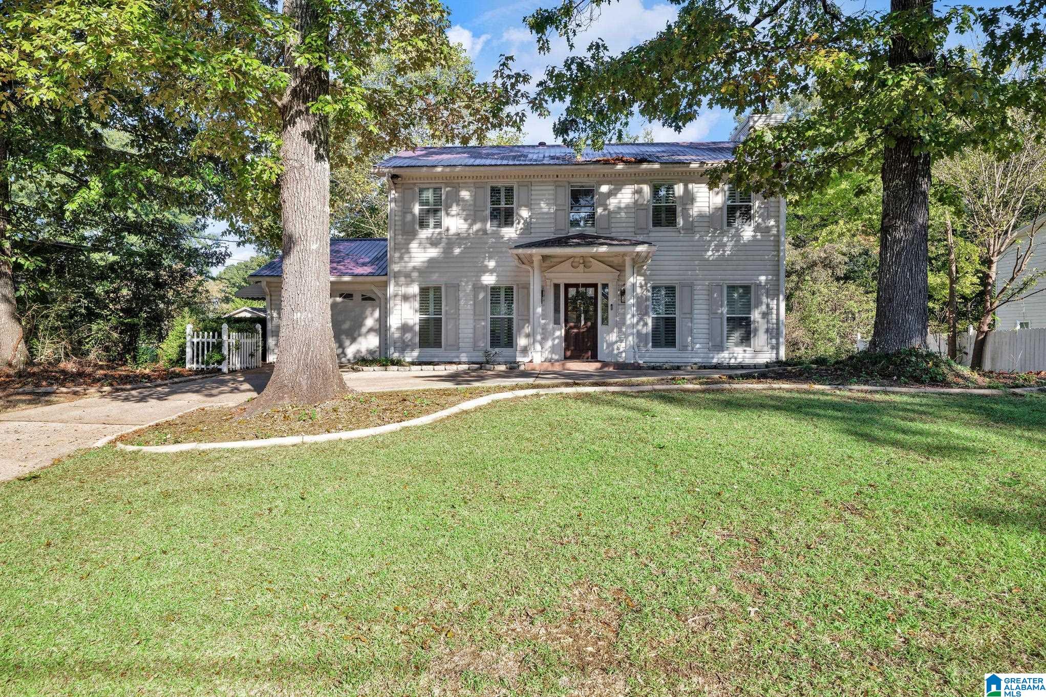 762 Oak Drive — photo