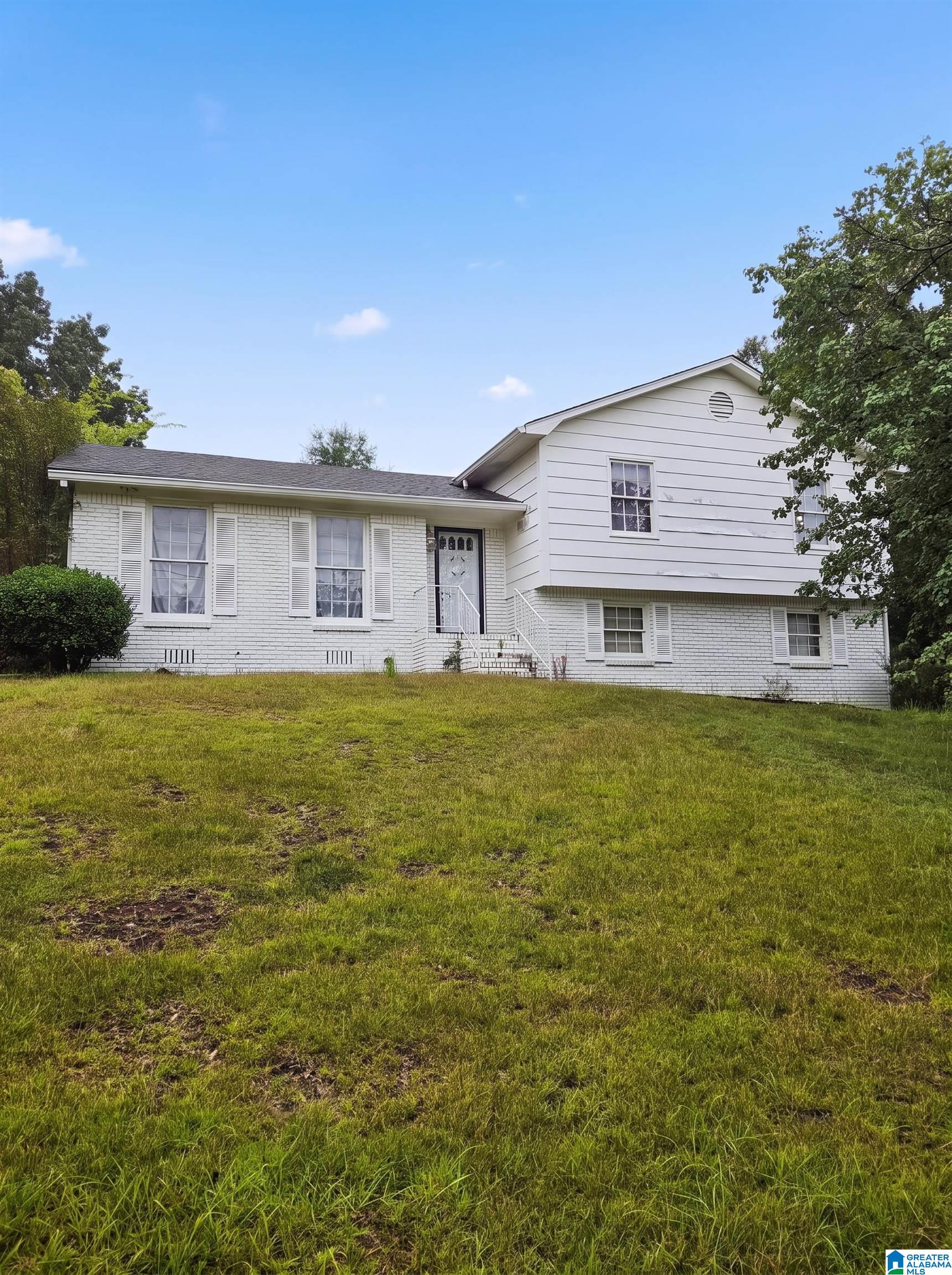 621 Sunhill Road — photo