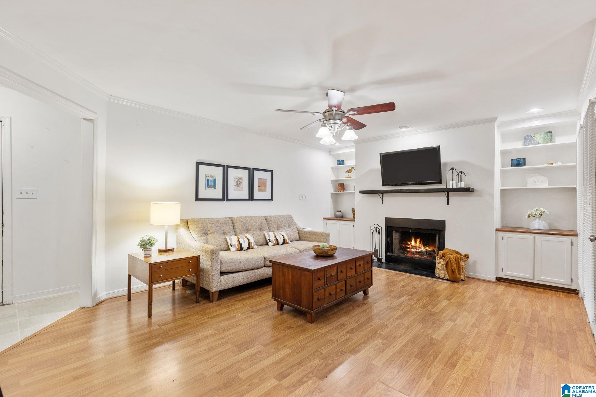 1402 Gables Drive — photo