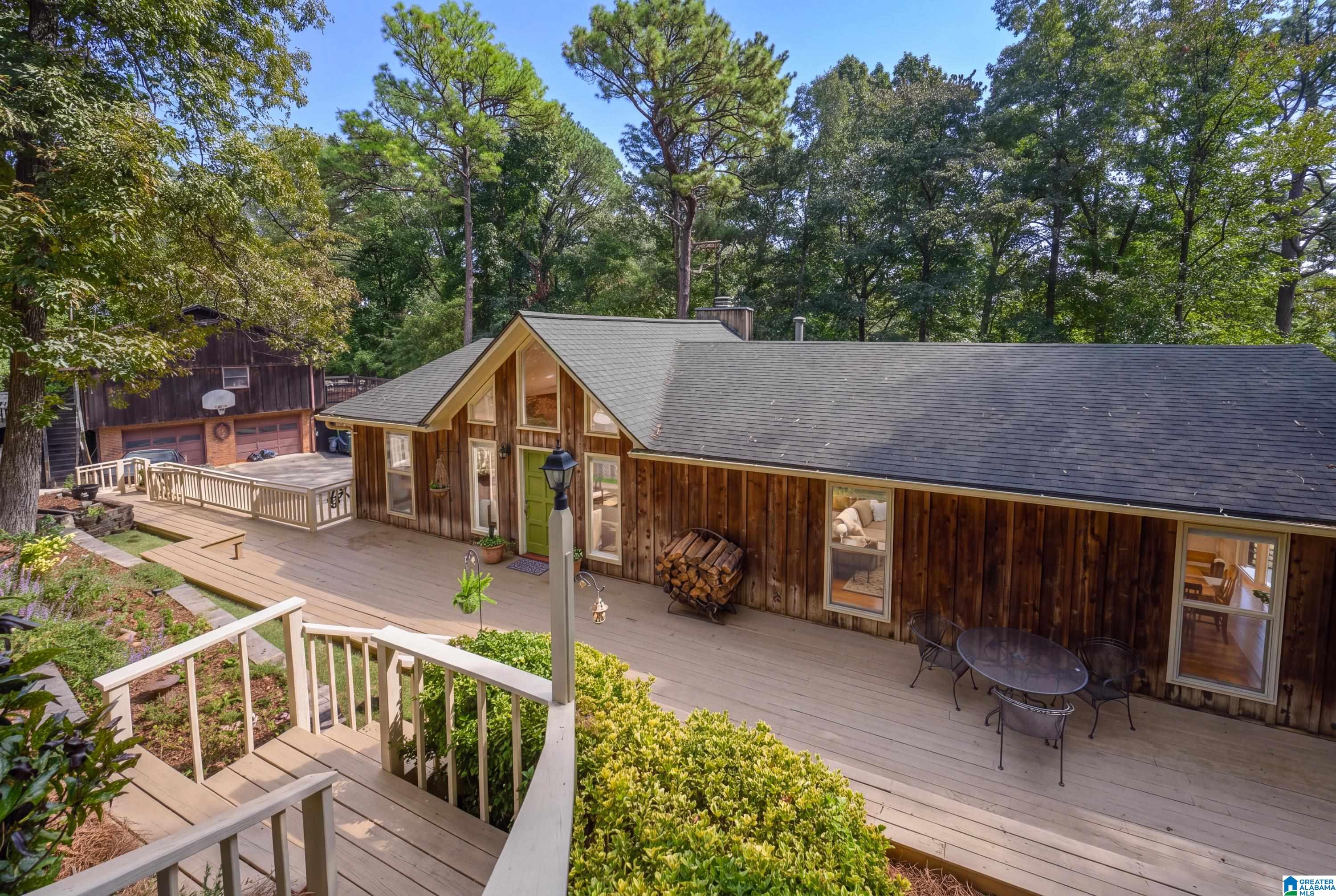 1605 Beckham Drive — photo
