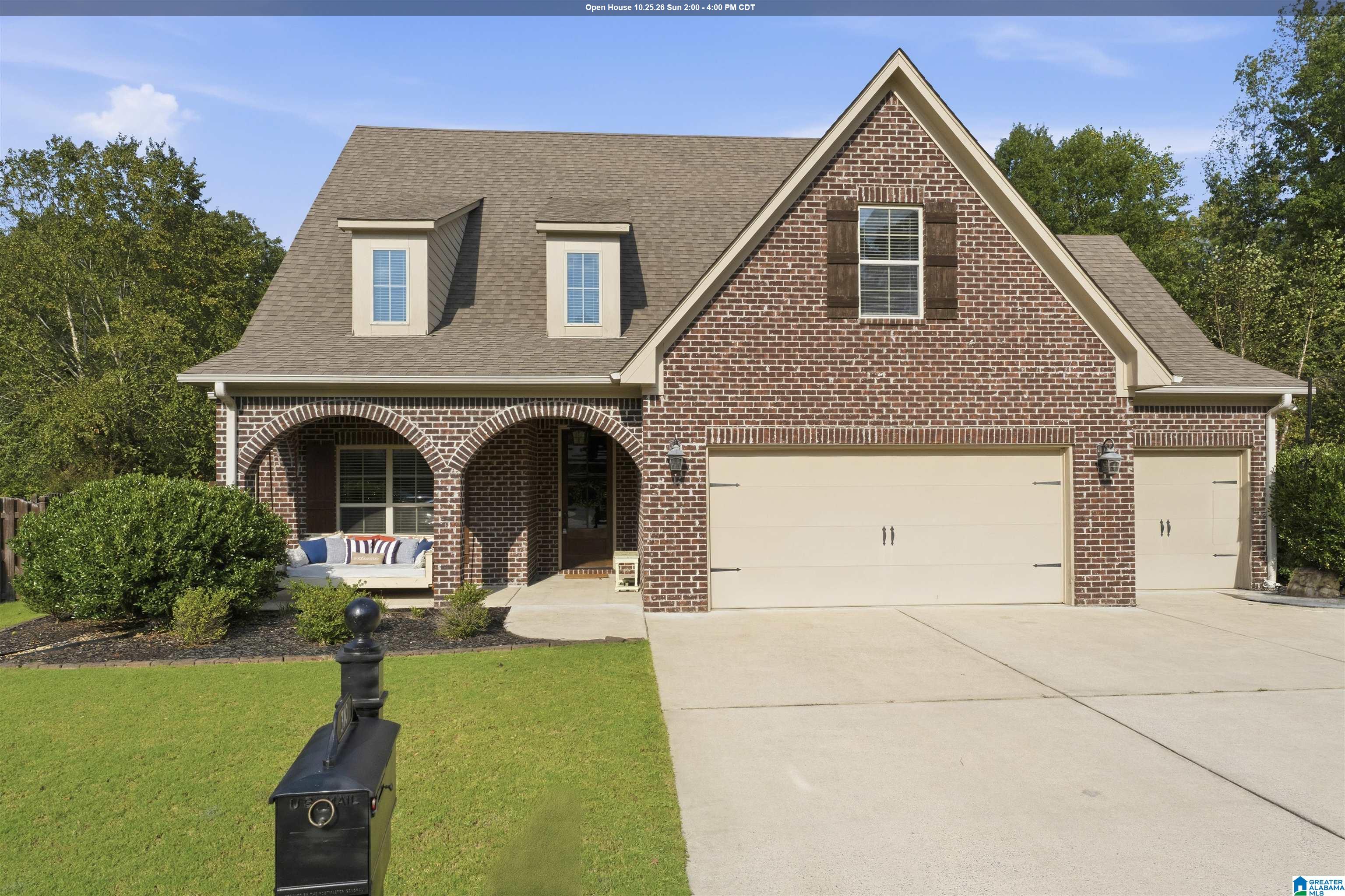 310 Dunrobin Circle — photo