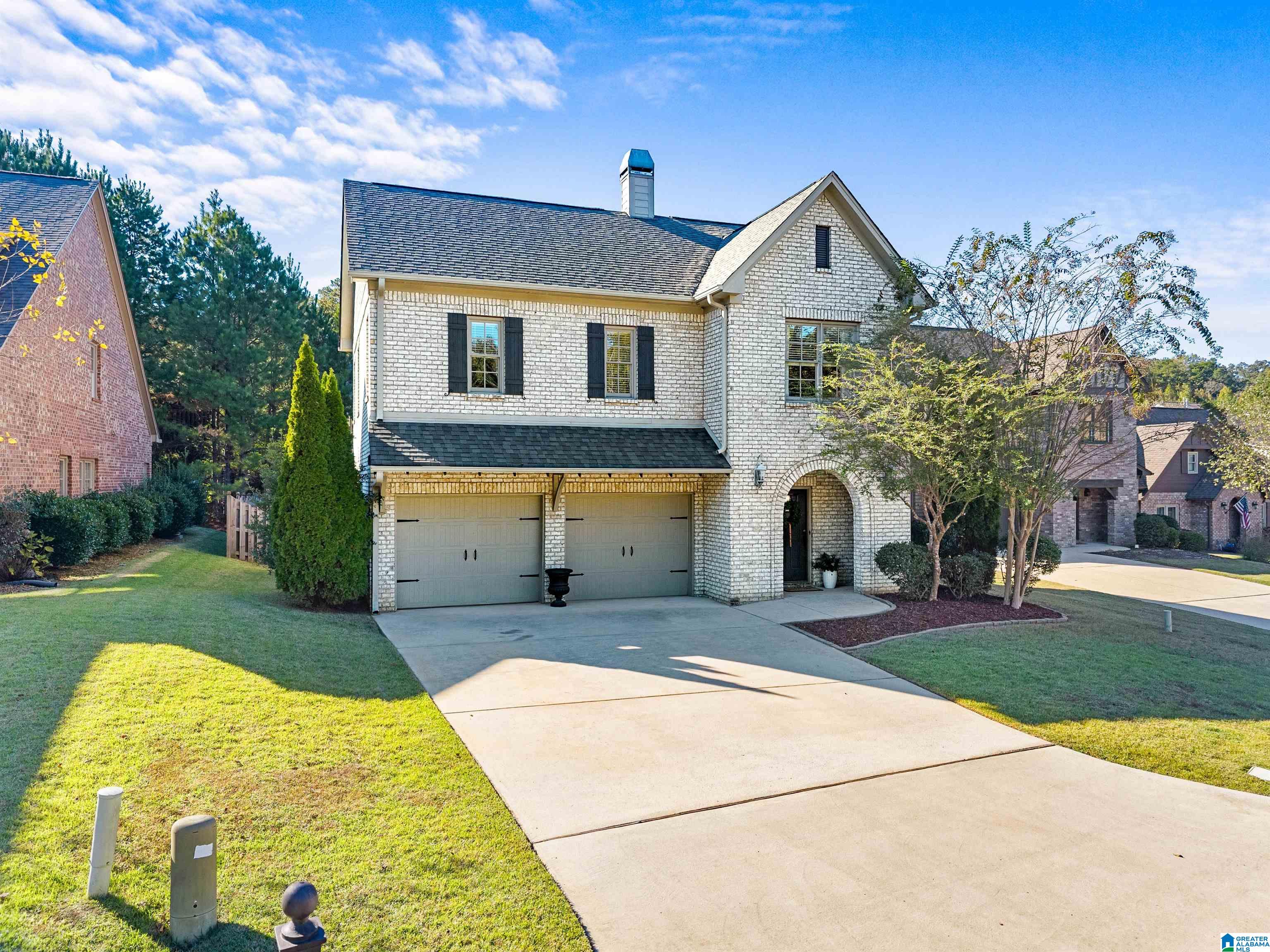 4632 Cotswold Lane — photo