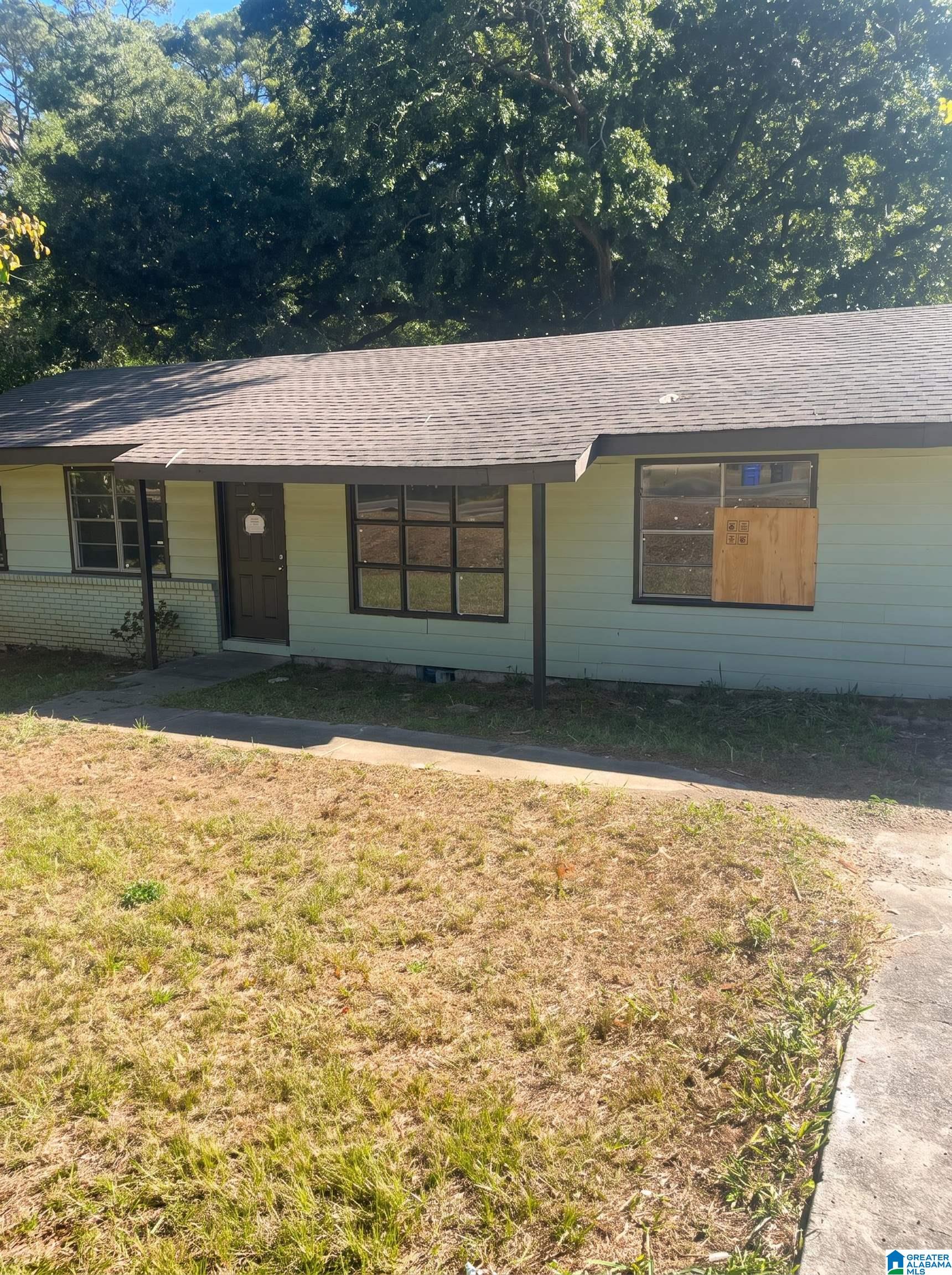 1001 Five Mile Road — photo