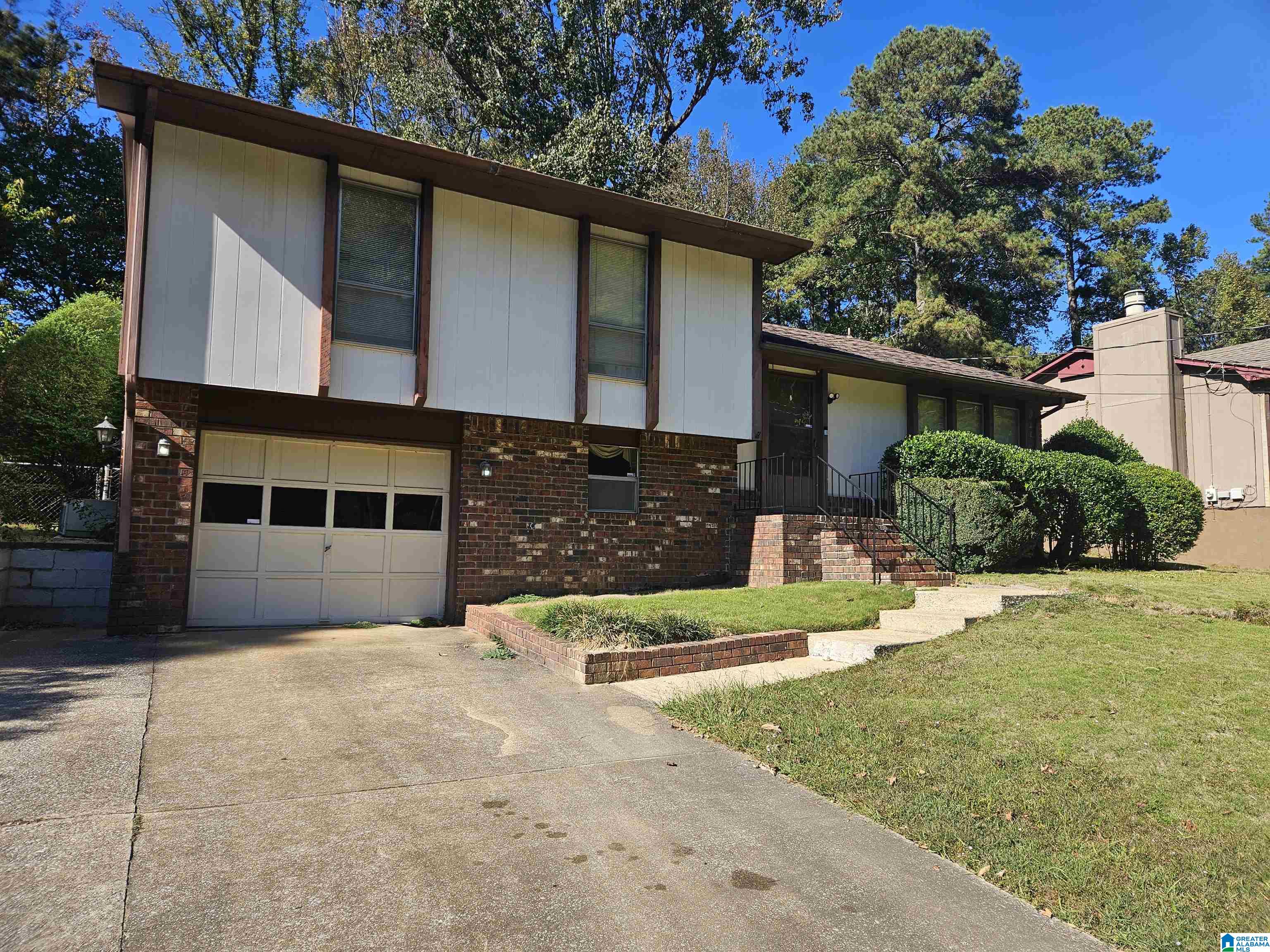 5262 Paramont Drive — photo