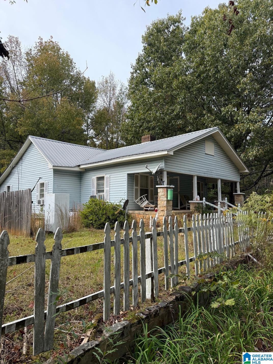 3201 Mount View Road — photo