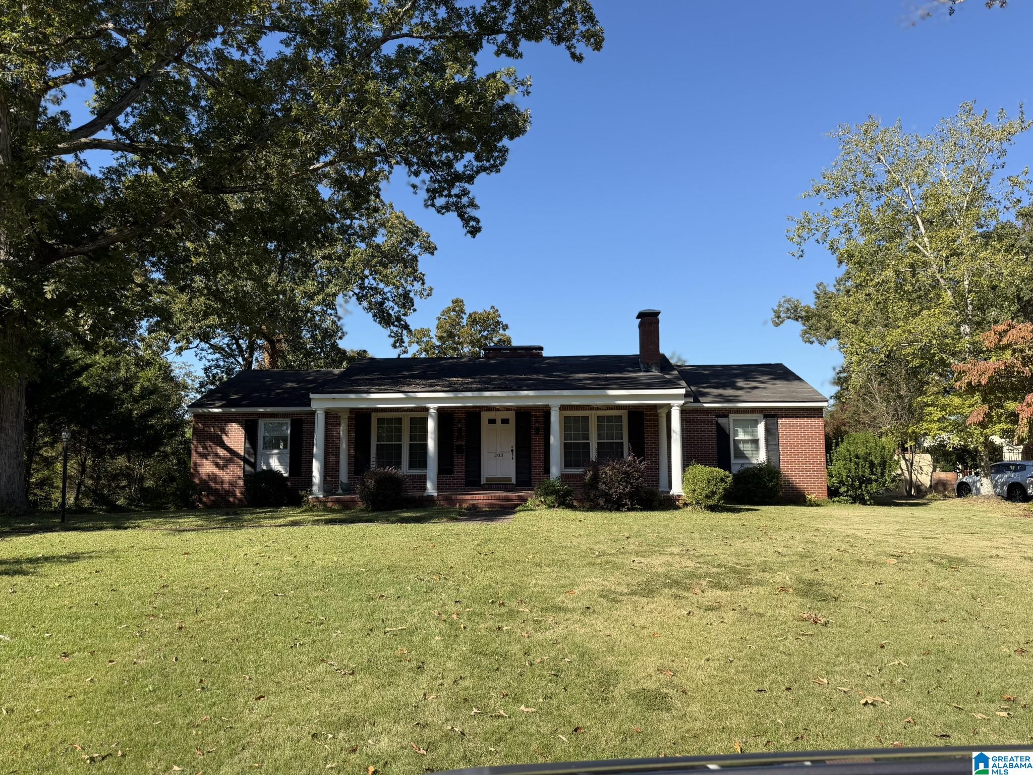 203 S Elm Street — photo
