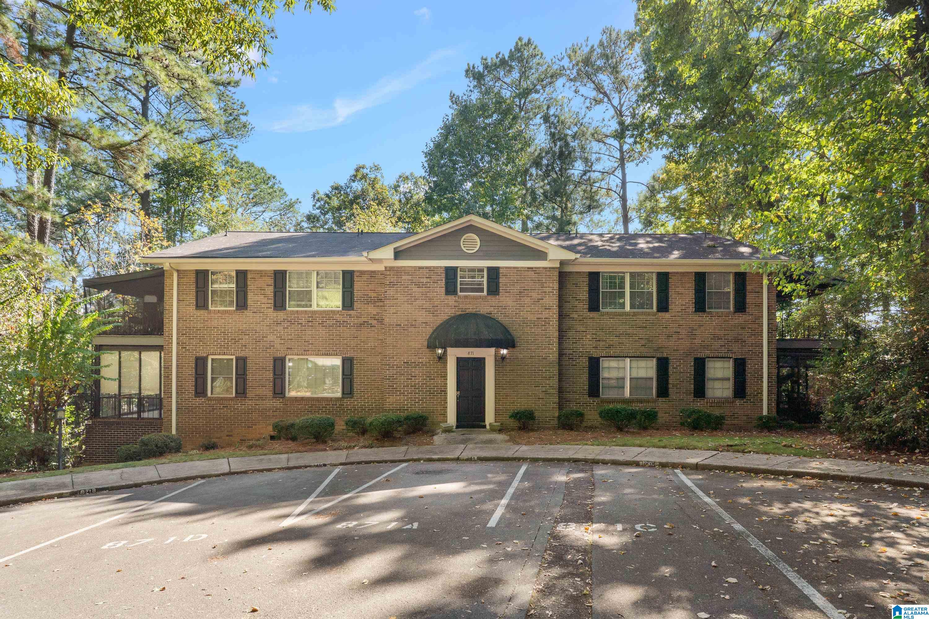 871 Vestavia Villa Court — photo