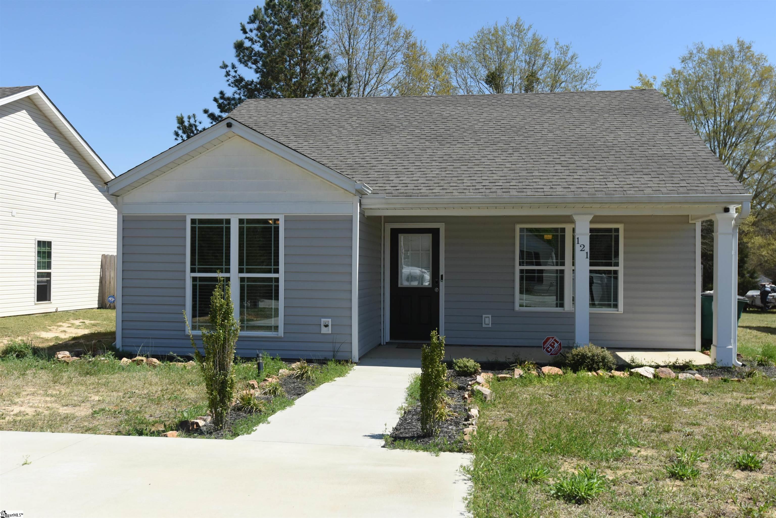 121 Colleton Lane, Clinton, SC 29325