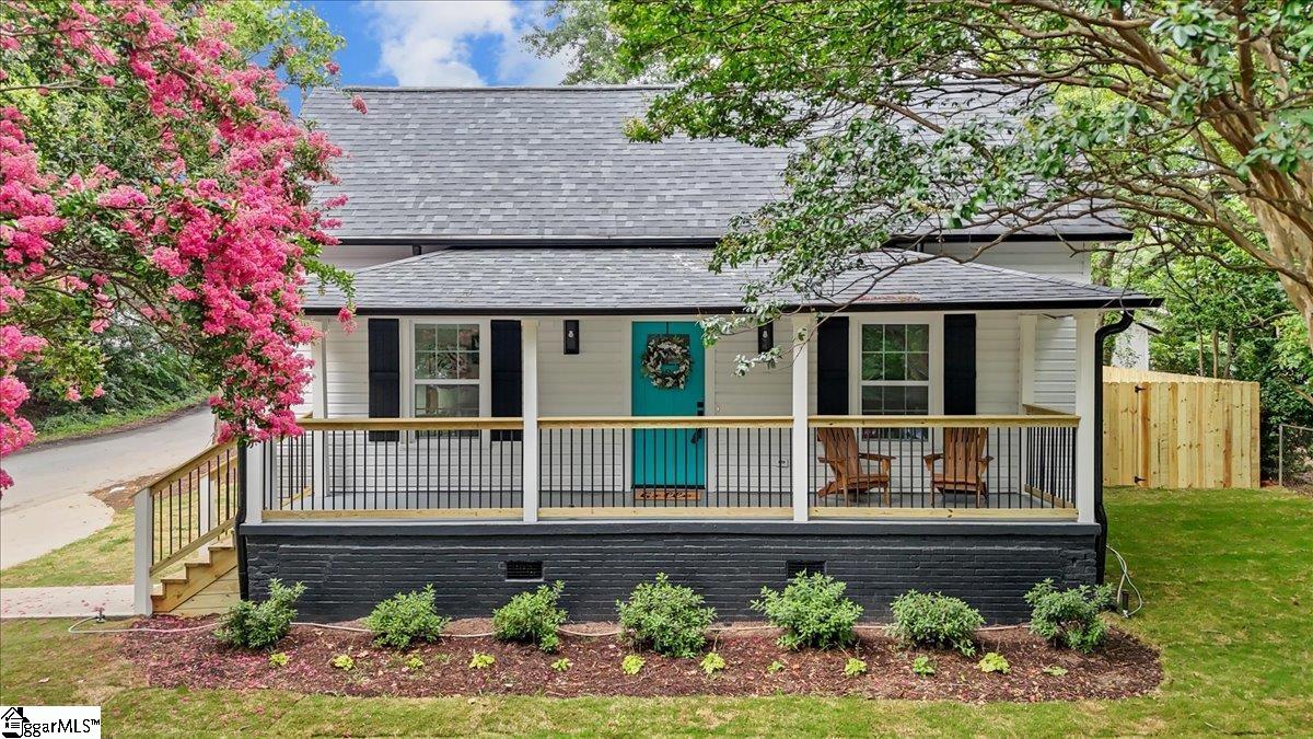 8 Baldwin Street — photo