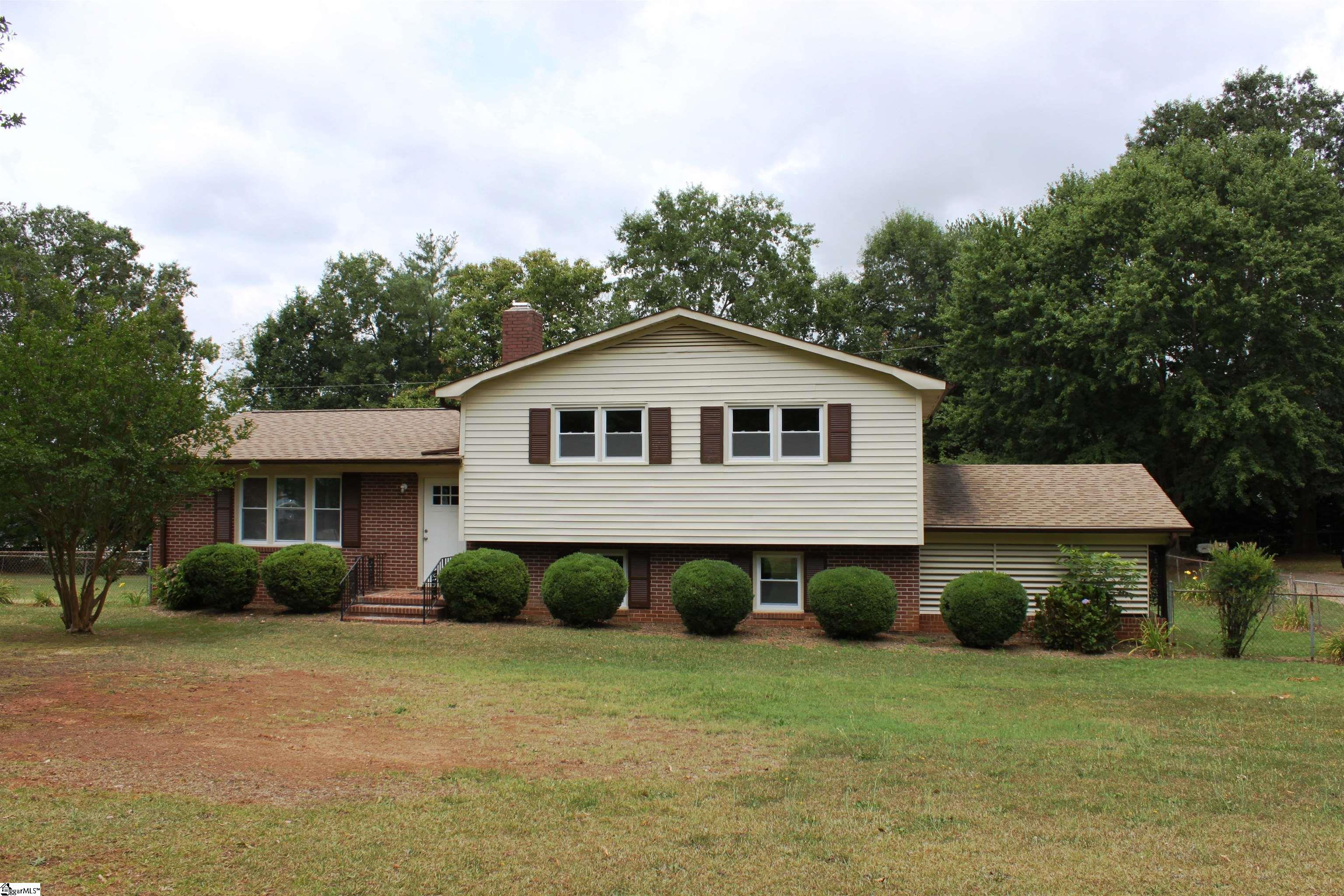 190 Clearview Hts — photo