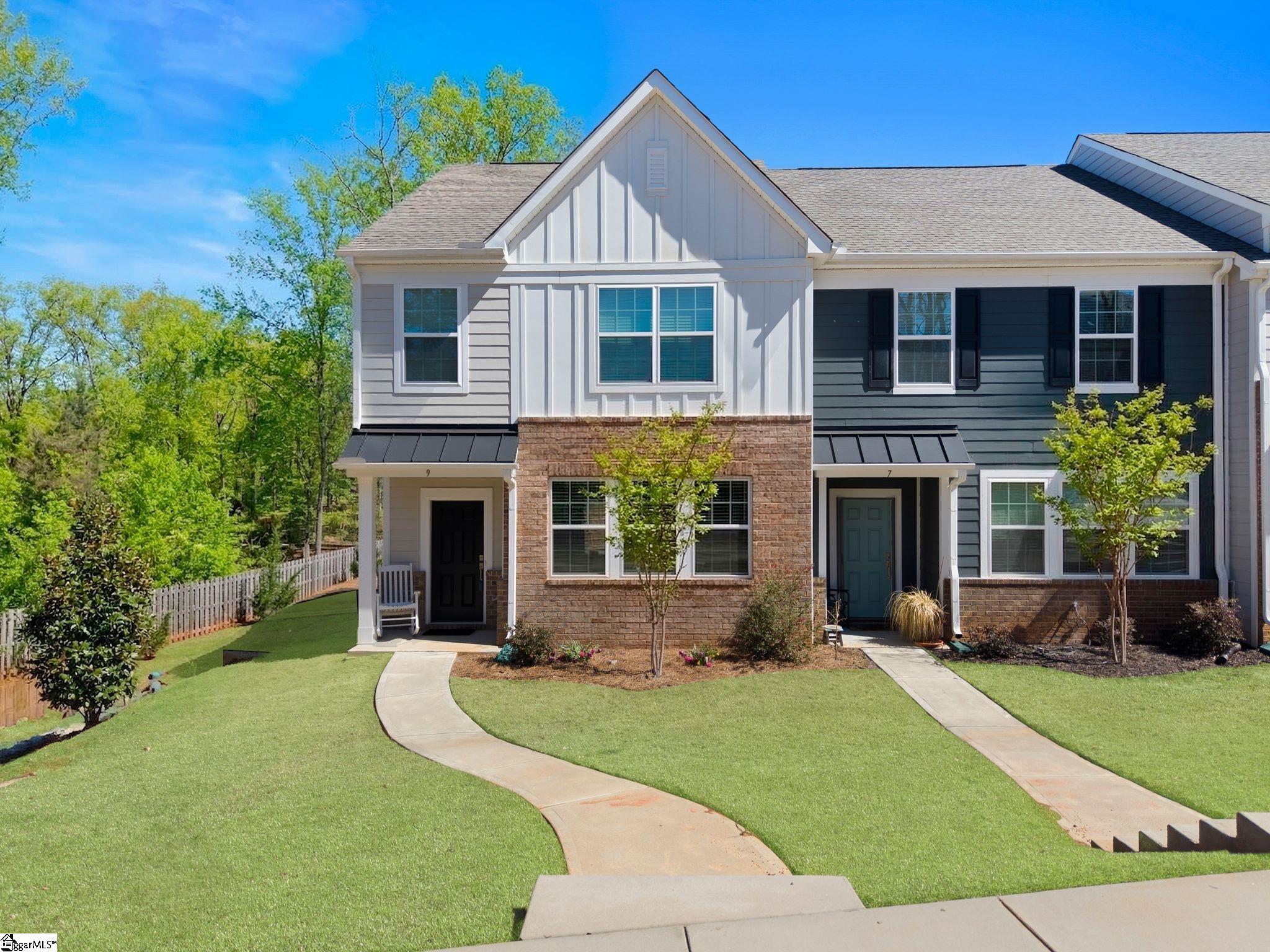 9 Trakas Court — photo