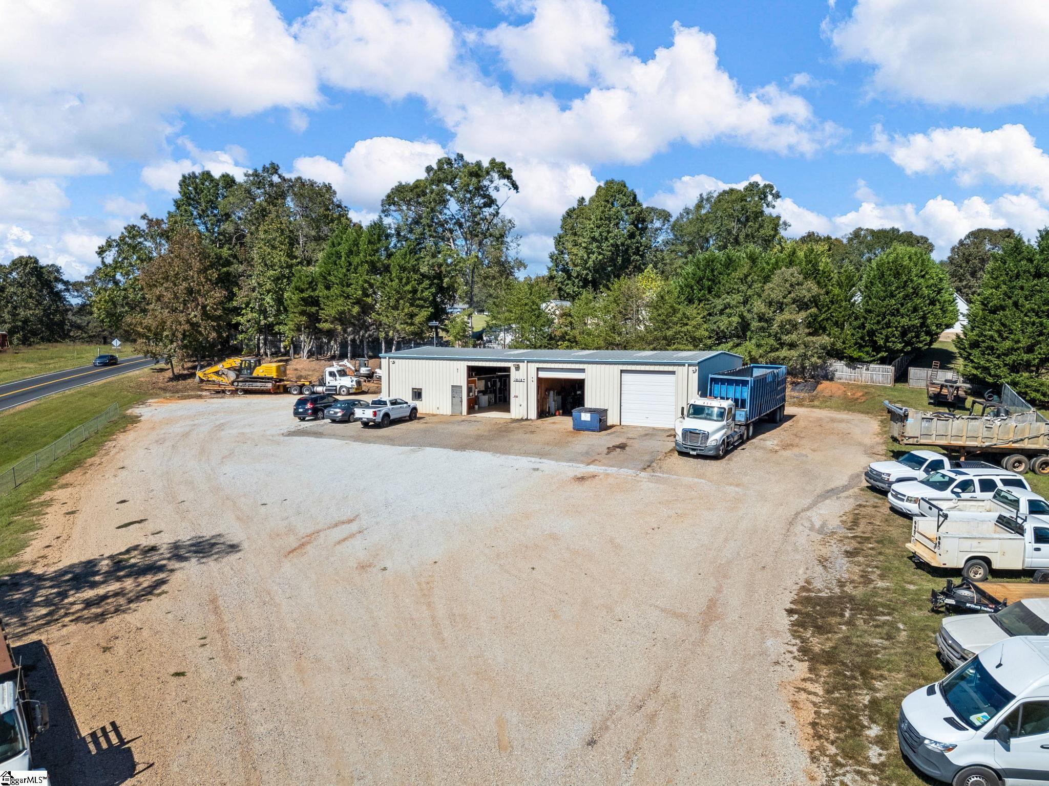 3808 N Highway 14 — photo