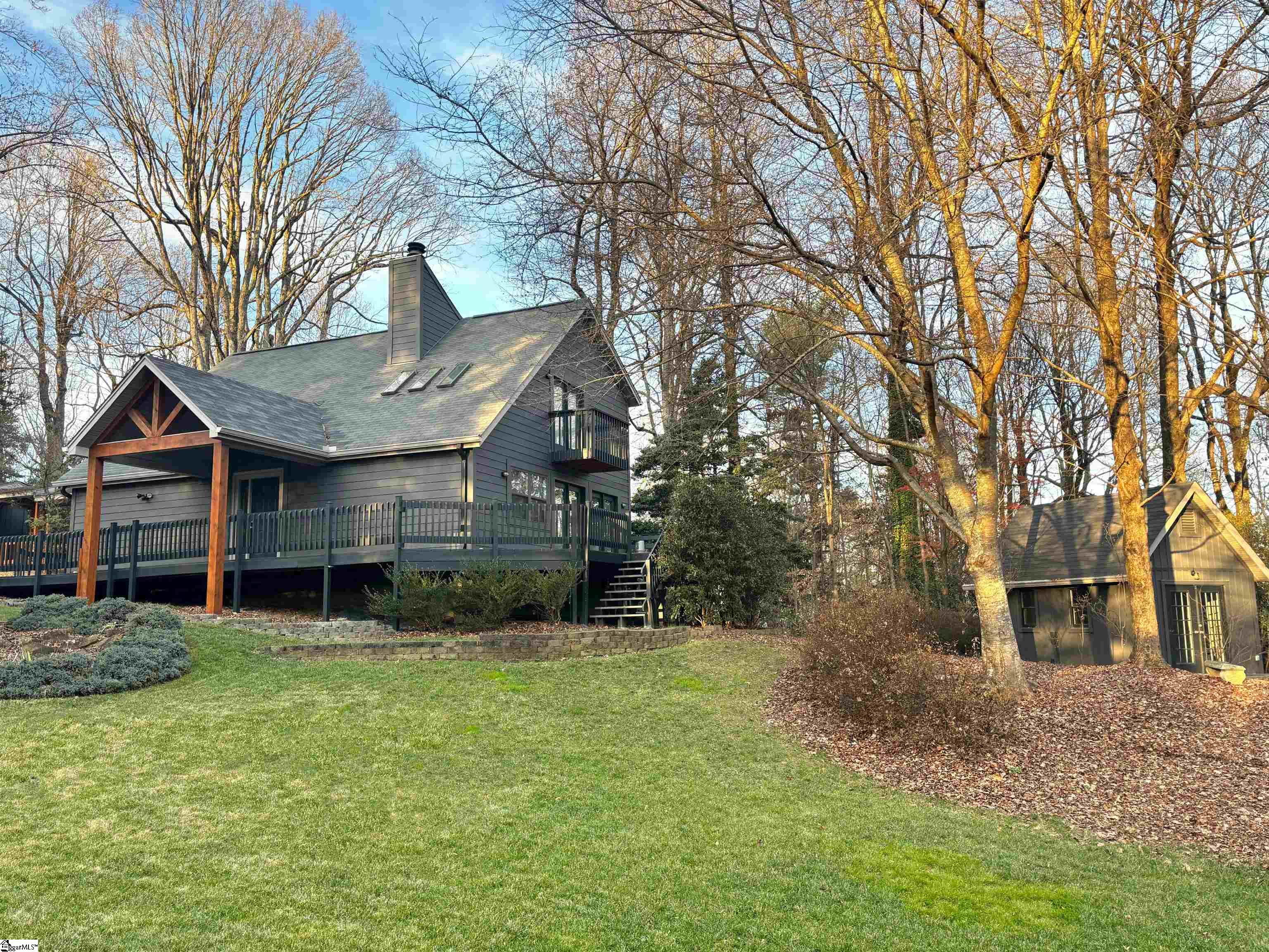 700 Altamont Road — photo