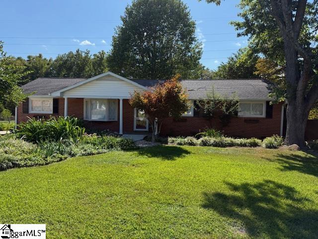 15 Fairlawn Circle — photo