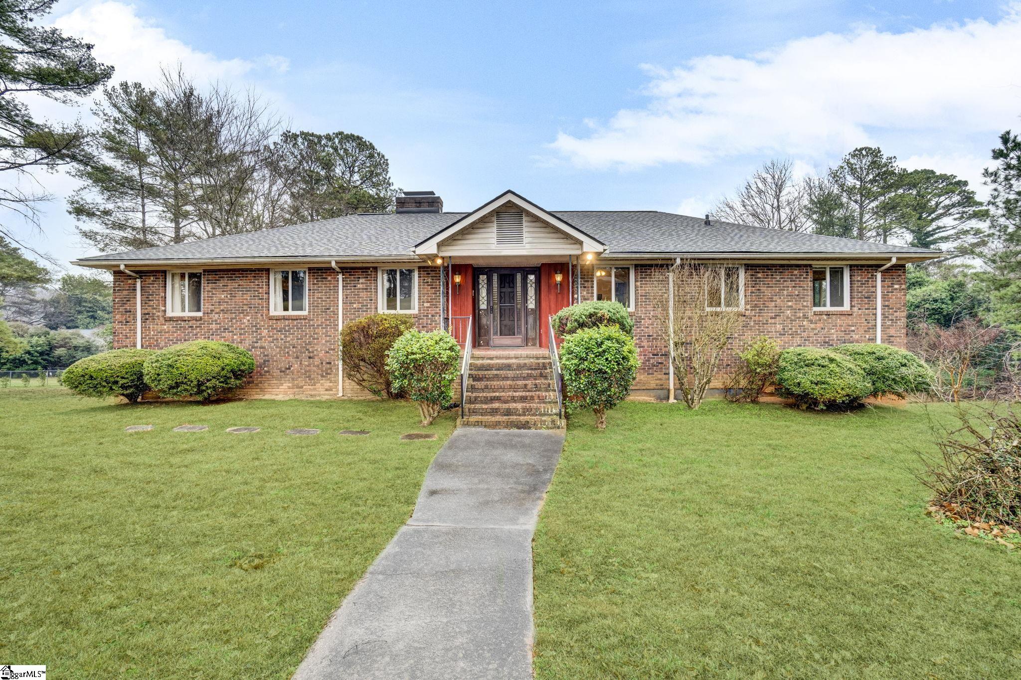 455 Mockingbird Lane — photo