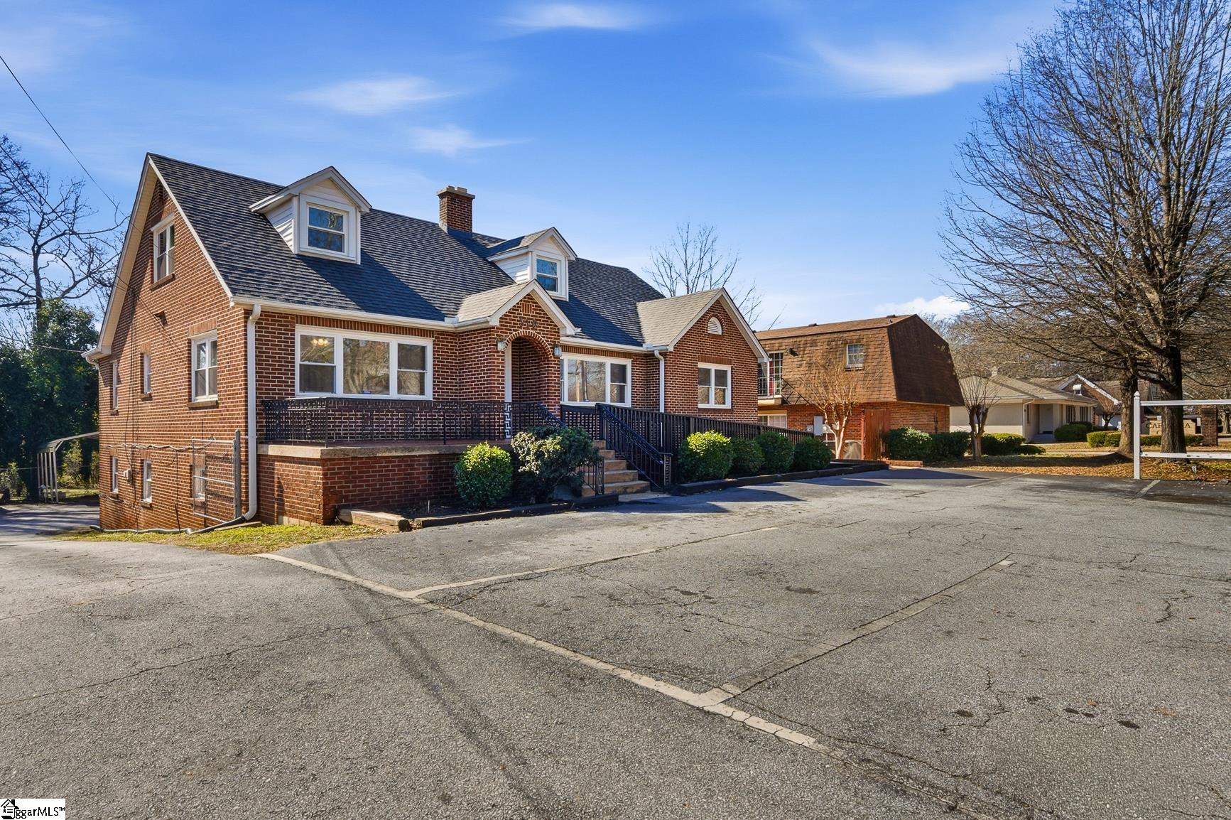510 E Calhoun Street — photo