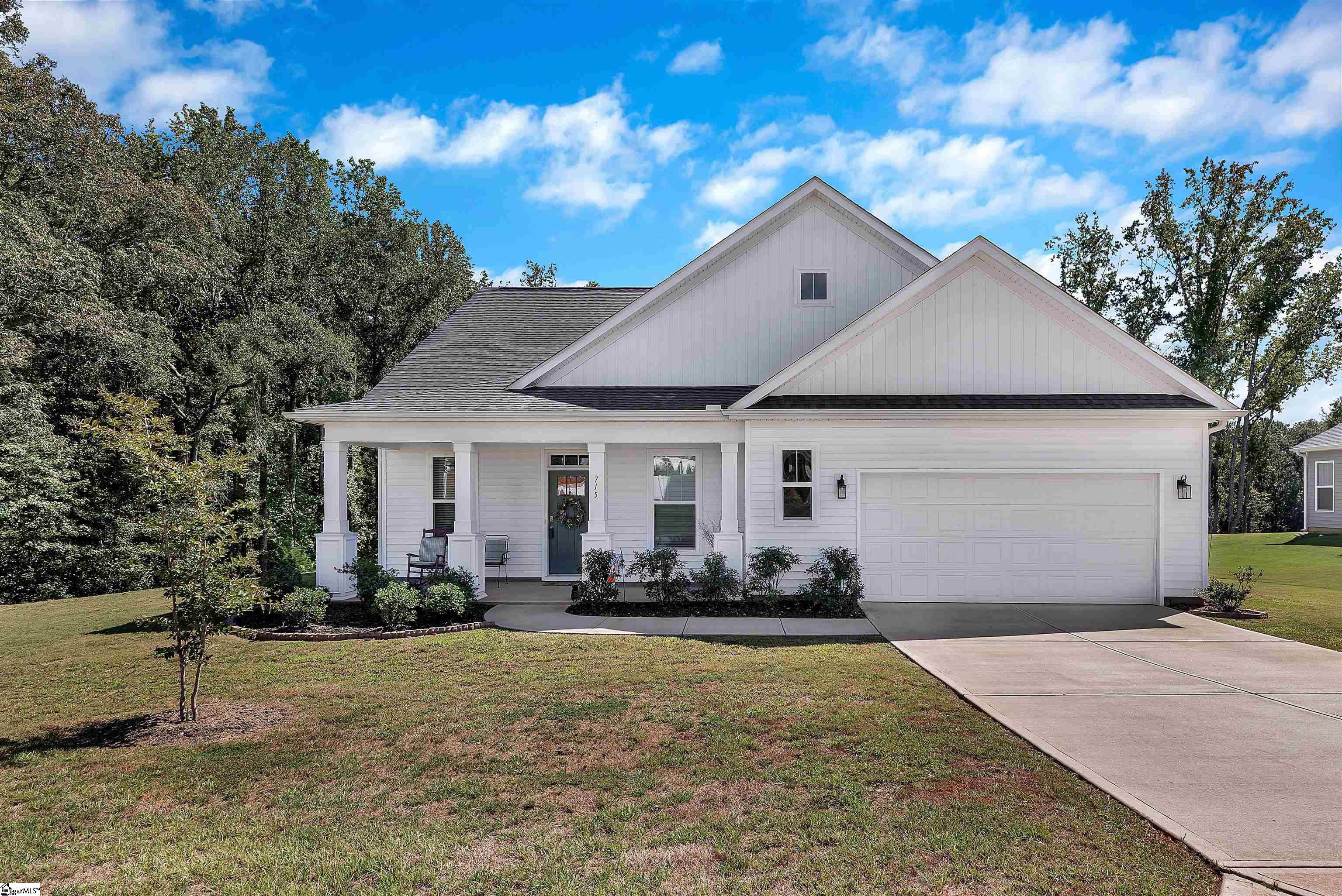 715 Oak Hill Lane — photo