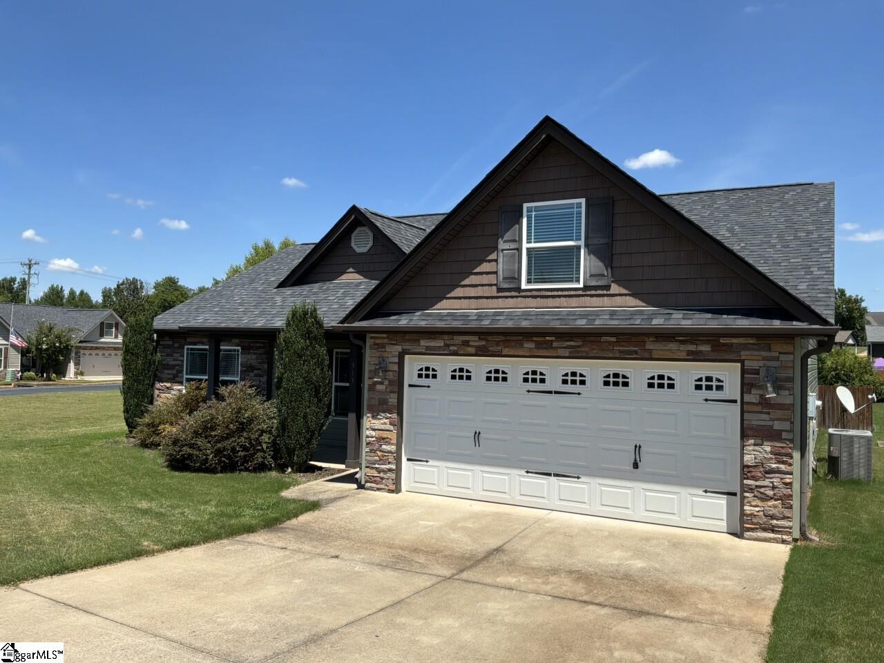 313 Gleaner Drive — photo