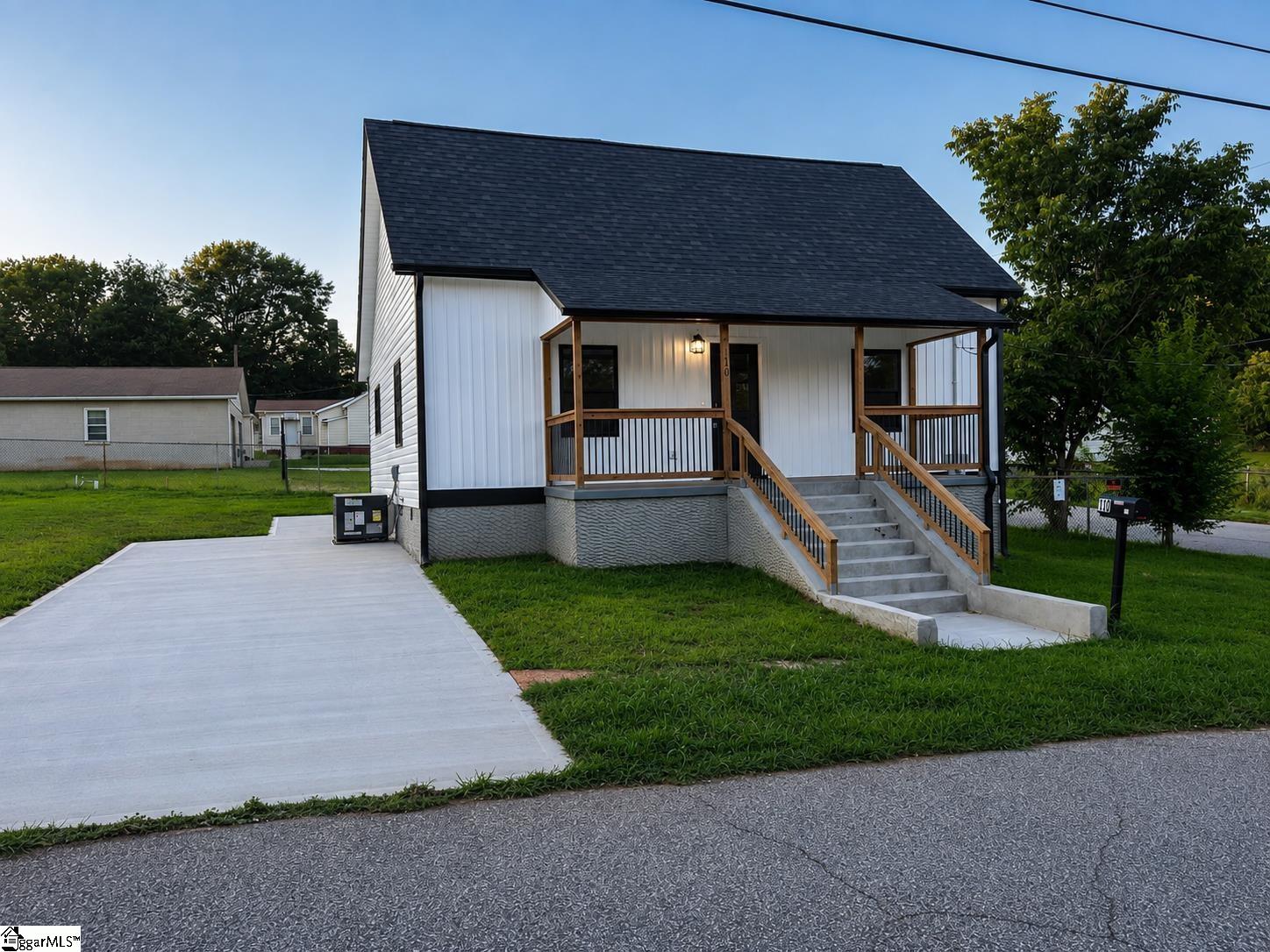 10 Adger Street — photo
