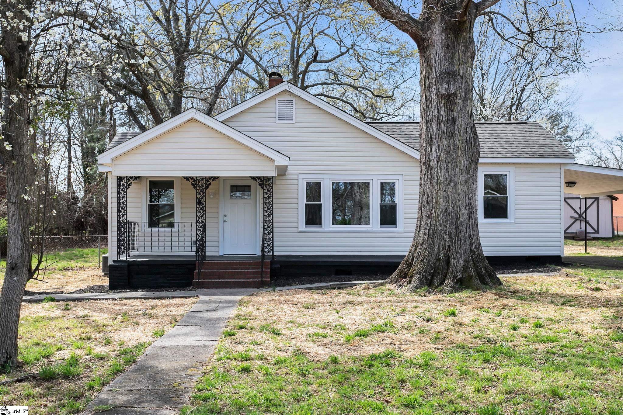 215 W Roosevelt Drive — photo