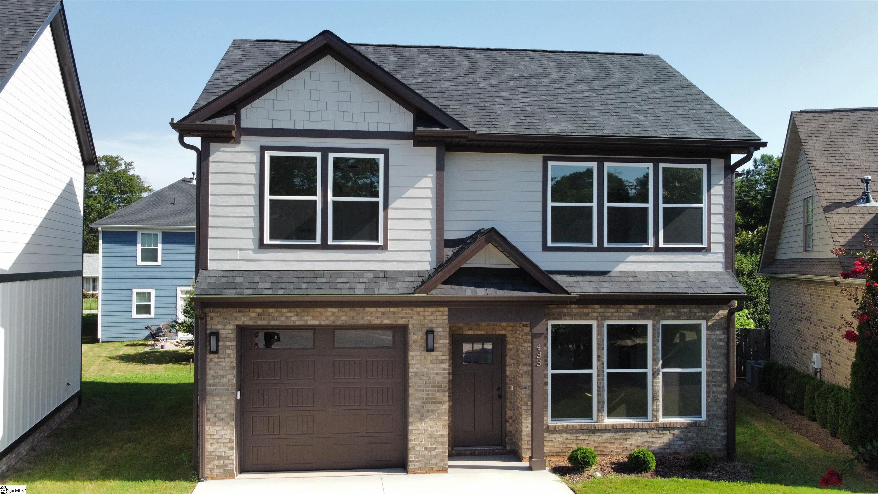 433 Ambiance Court — photo