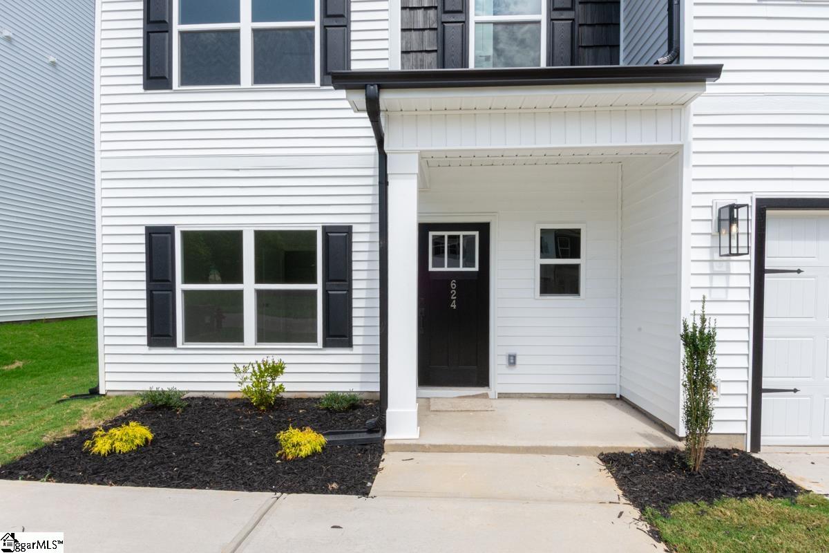 636 Farcroft Trail Lot 122 — photo