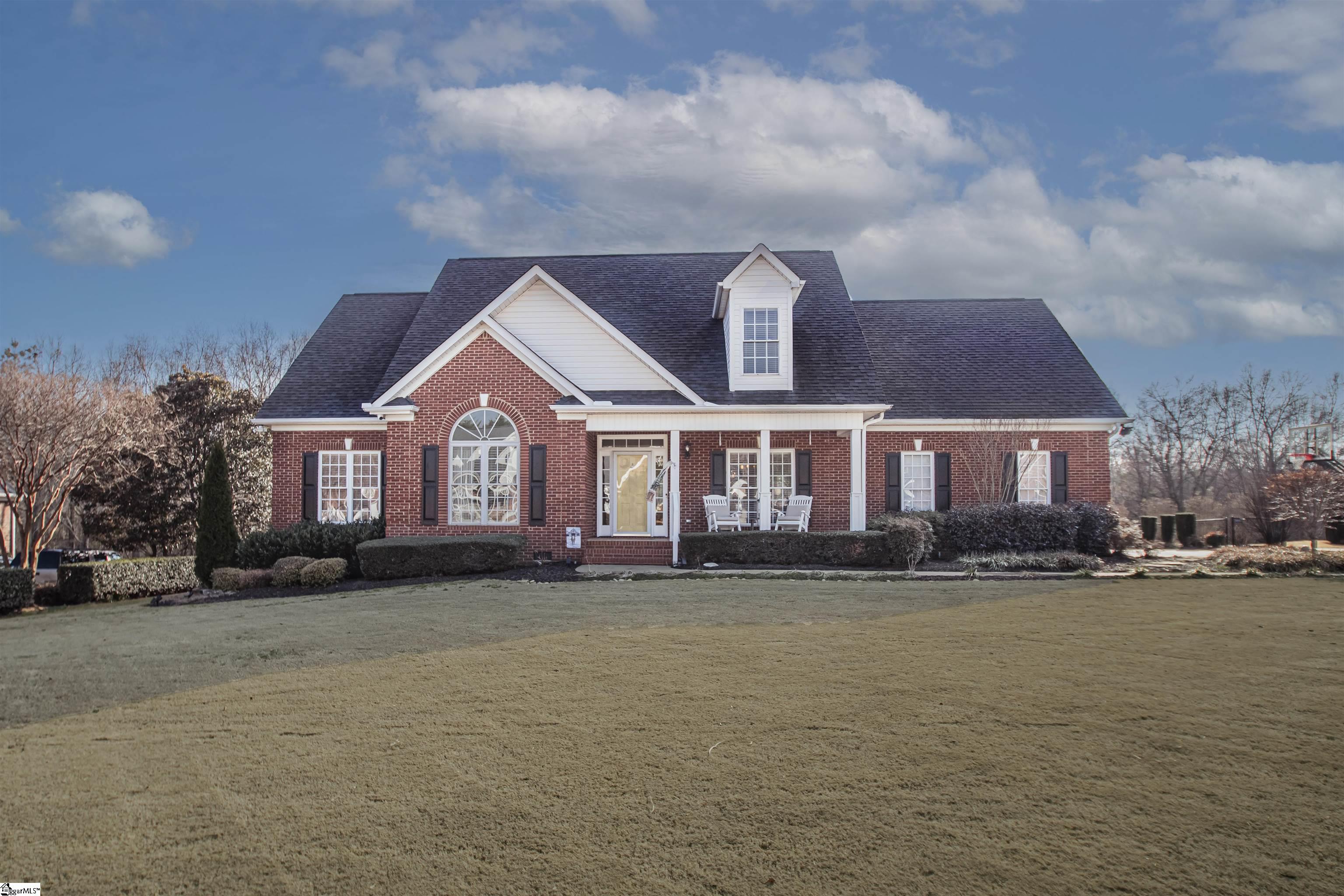 111 Hunting Meadow — photo