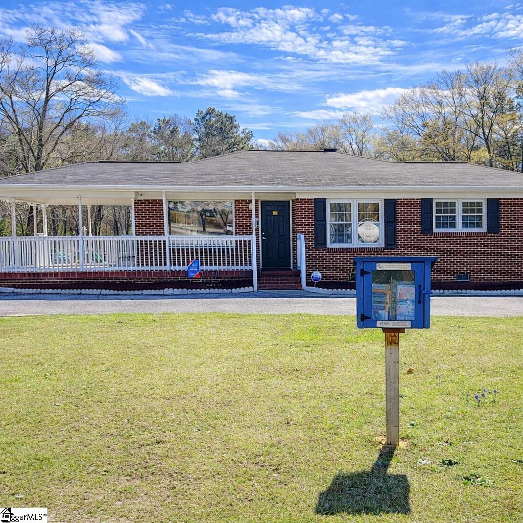 615 Fairview Street — photo