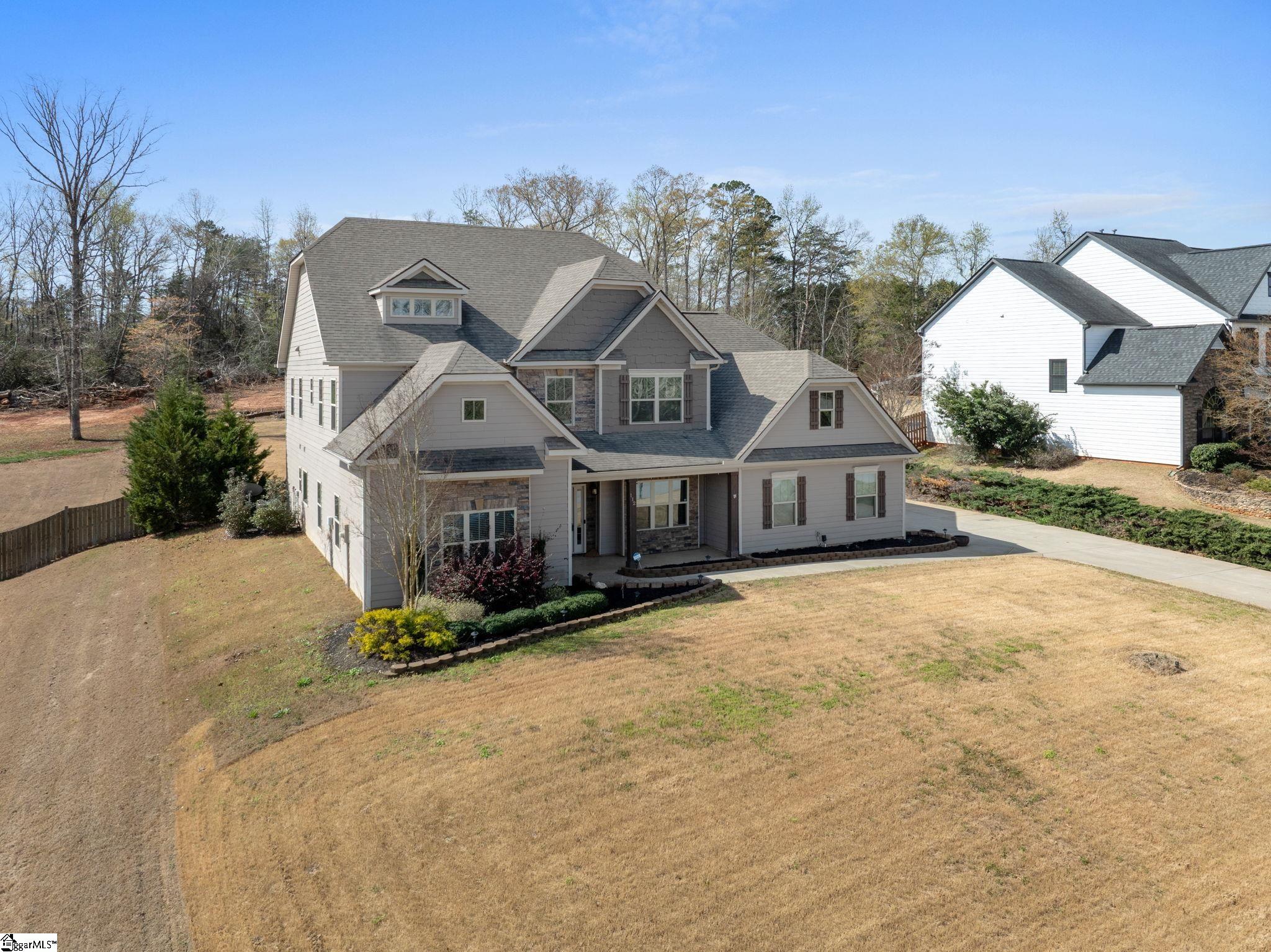 112 Ivy Woods Court — photo