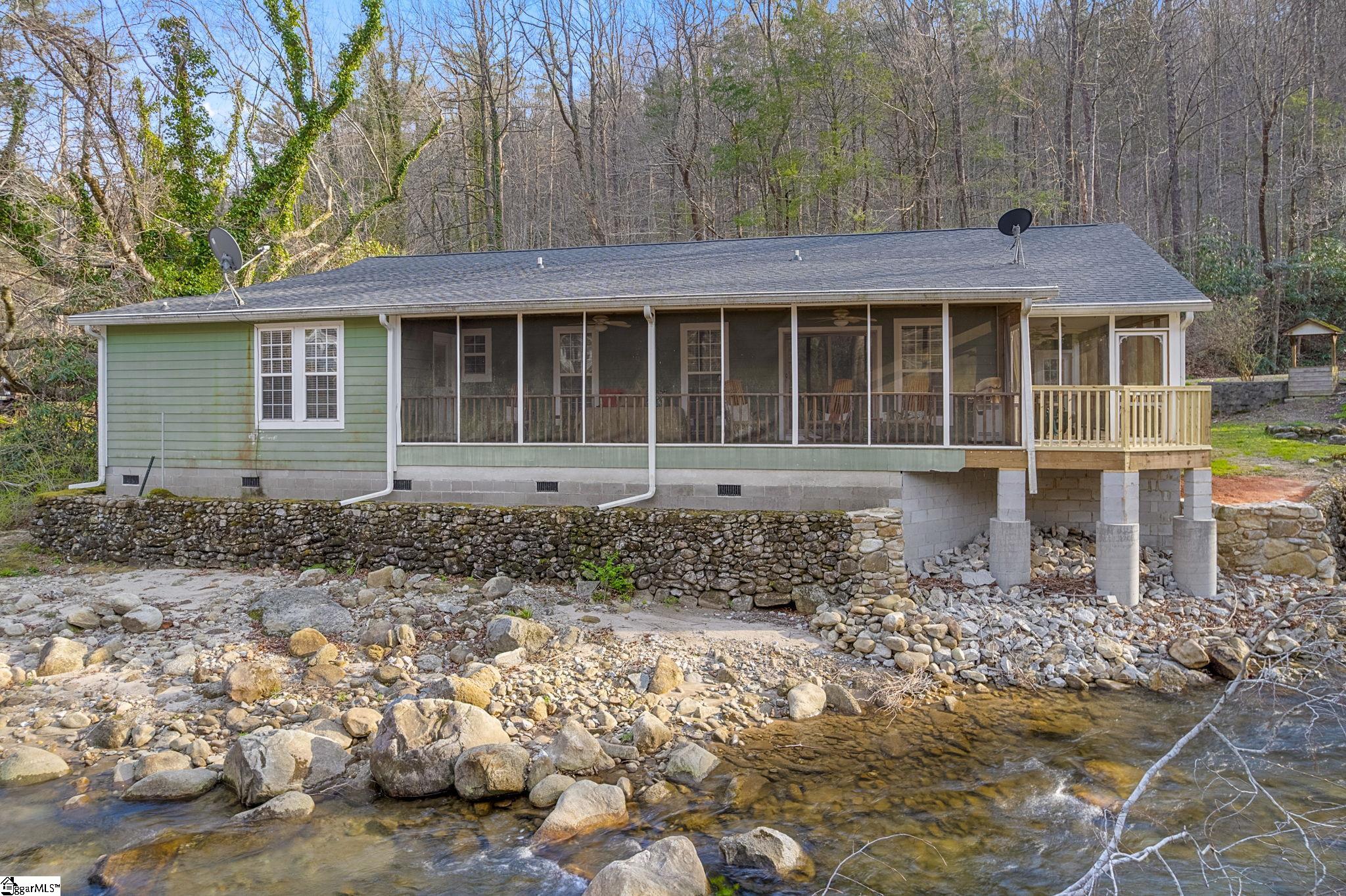 162 Jones Gap Road — photo
