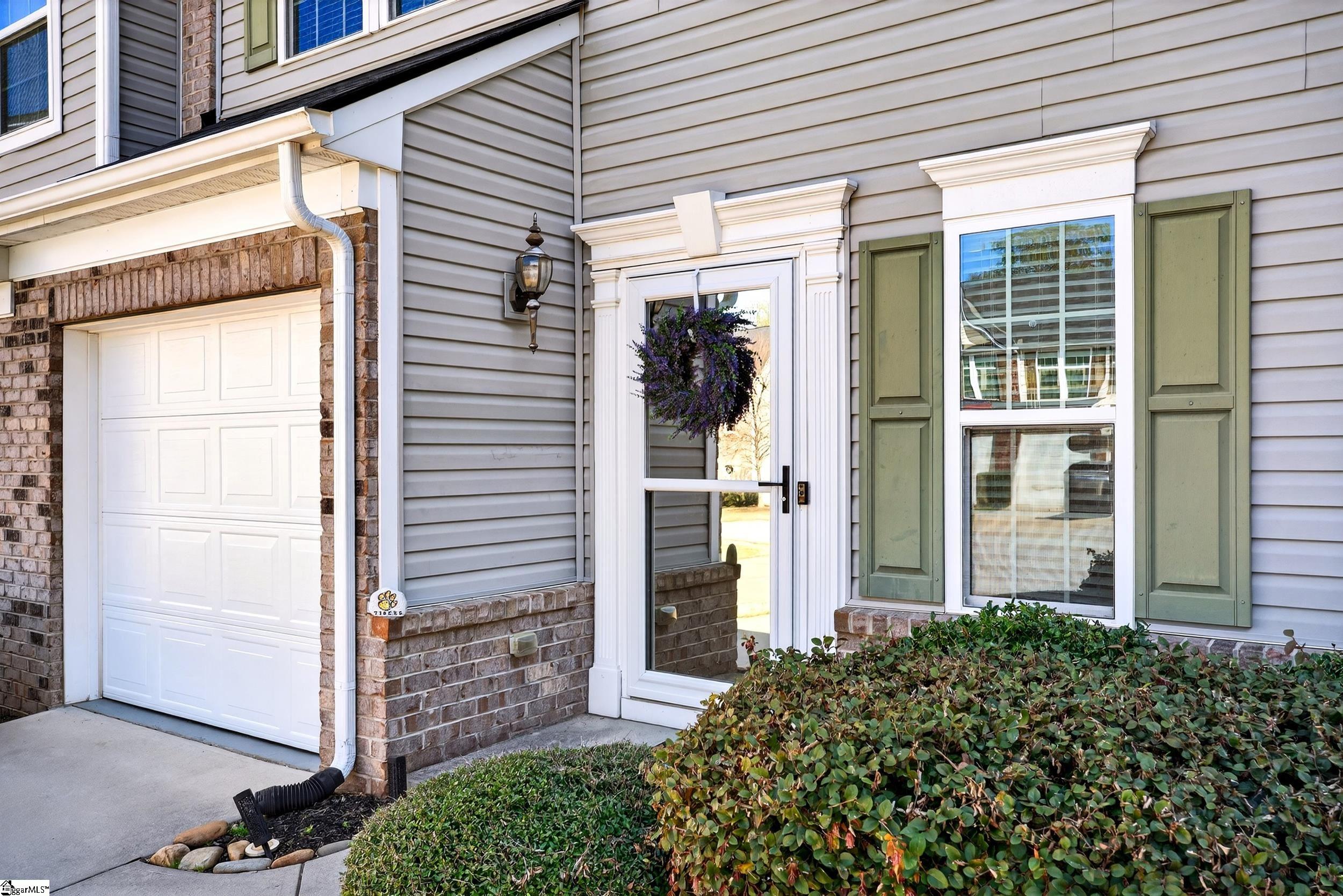 475 Woodbark Court — photo