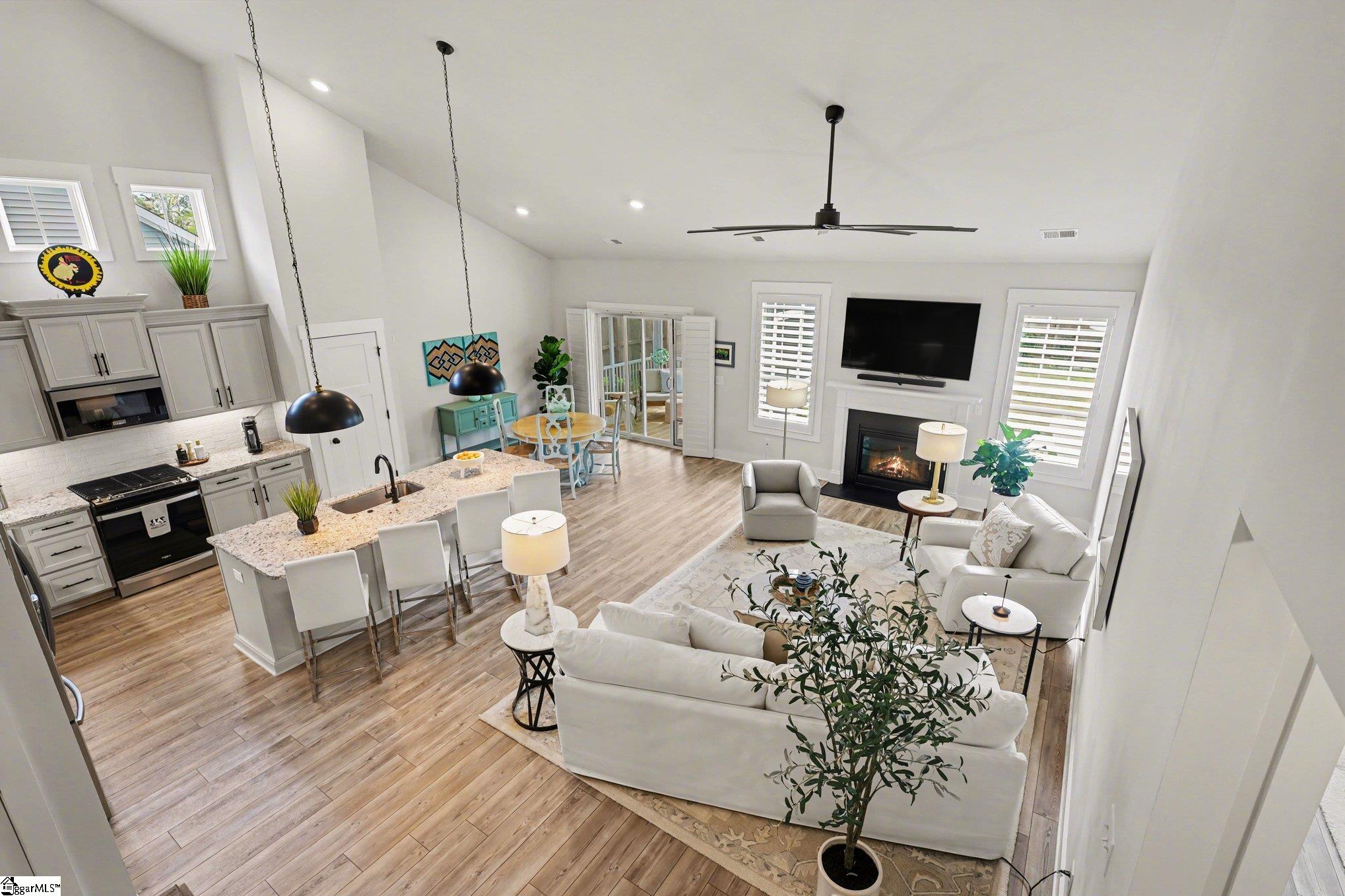605 Sunwater Drive — photo