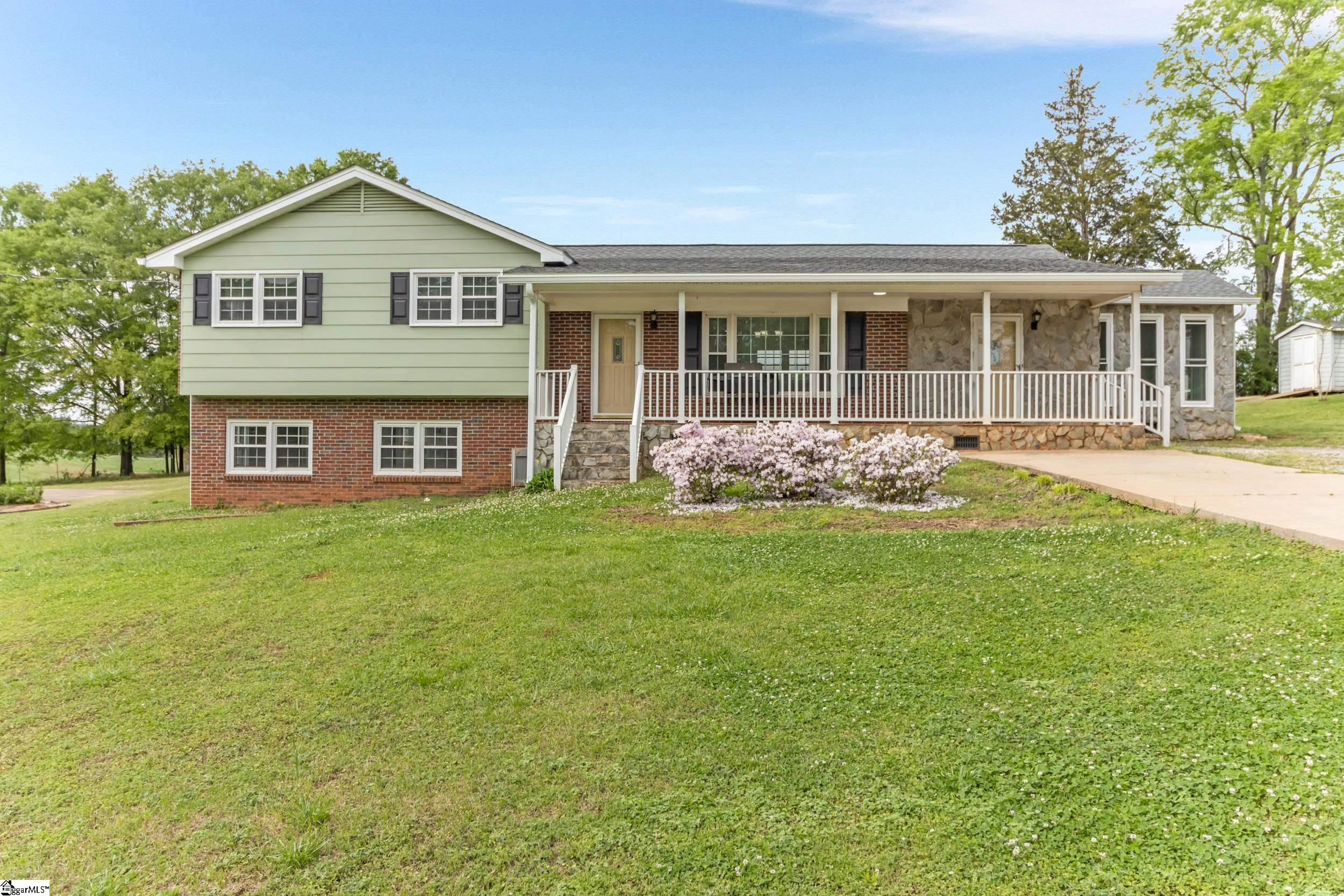 2118 Buffalo West Springs Highway — photo