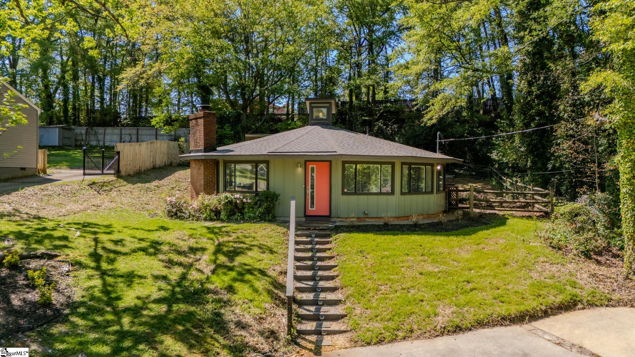 112 Scarlett Street — photo