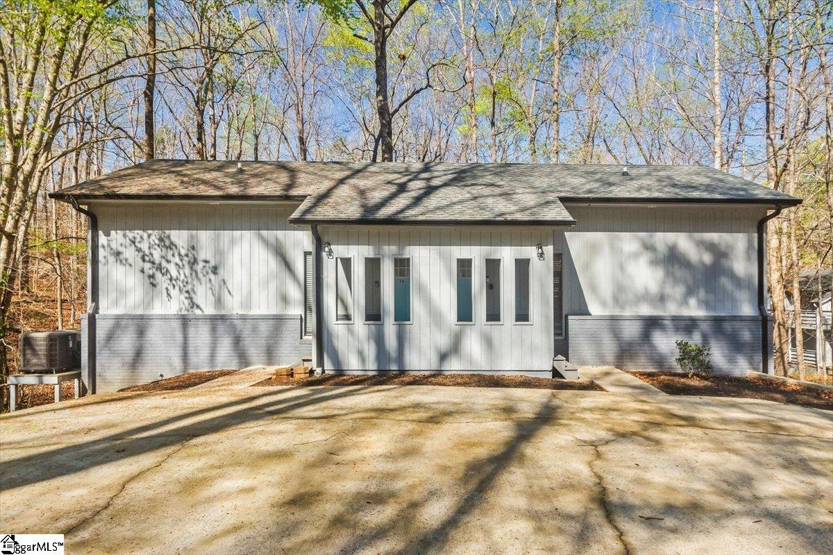 6 Villa Drive — photo