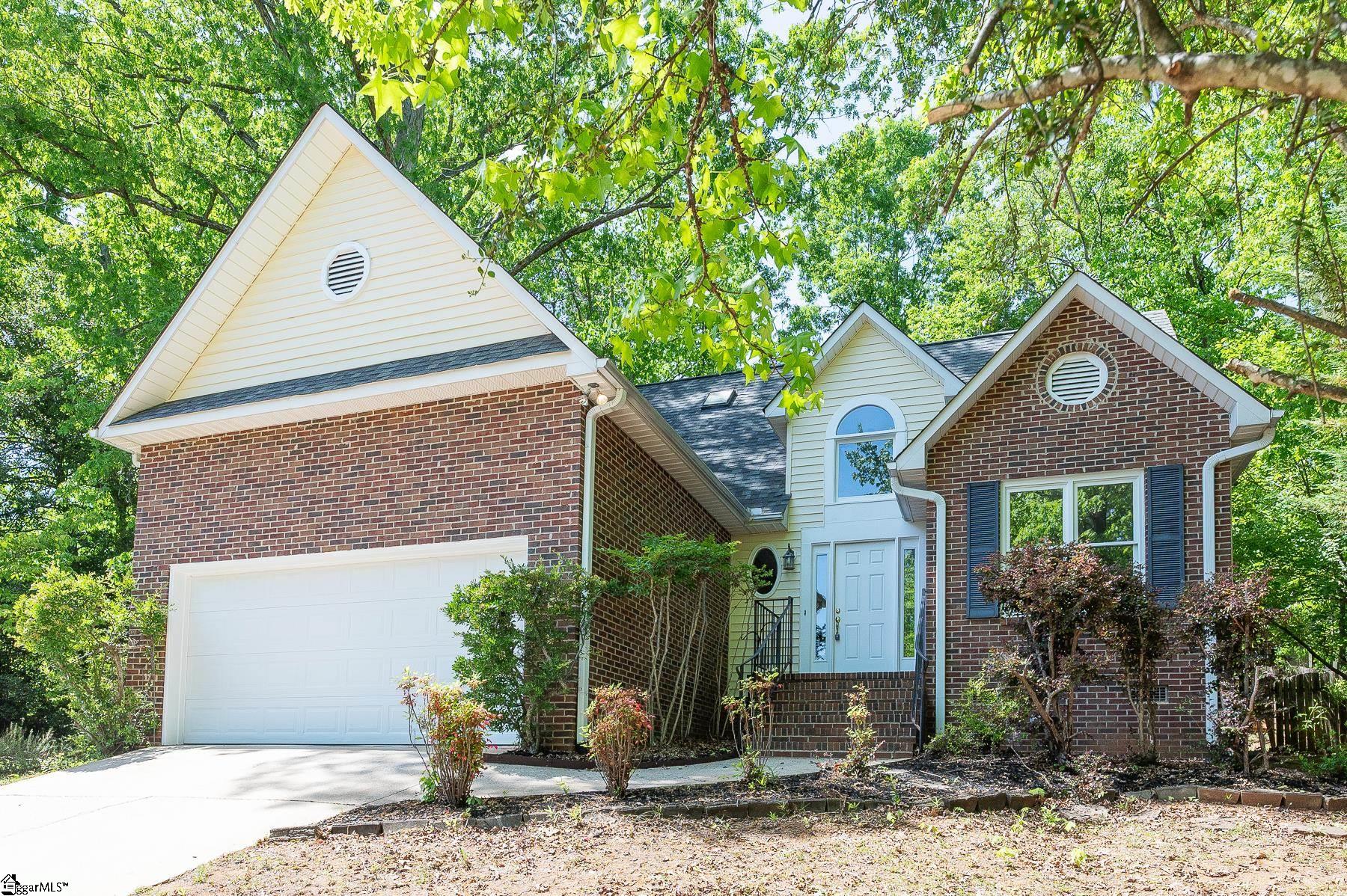 10 Fox Ridge Way, Taylors, SC 29687
