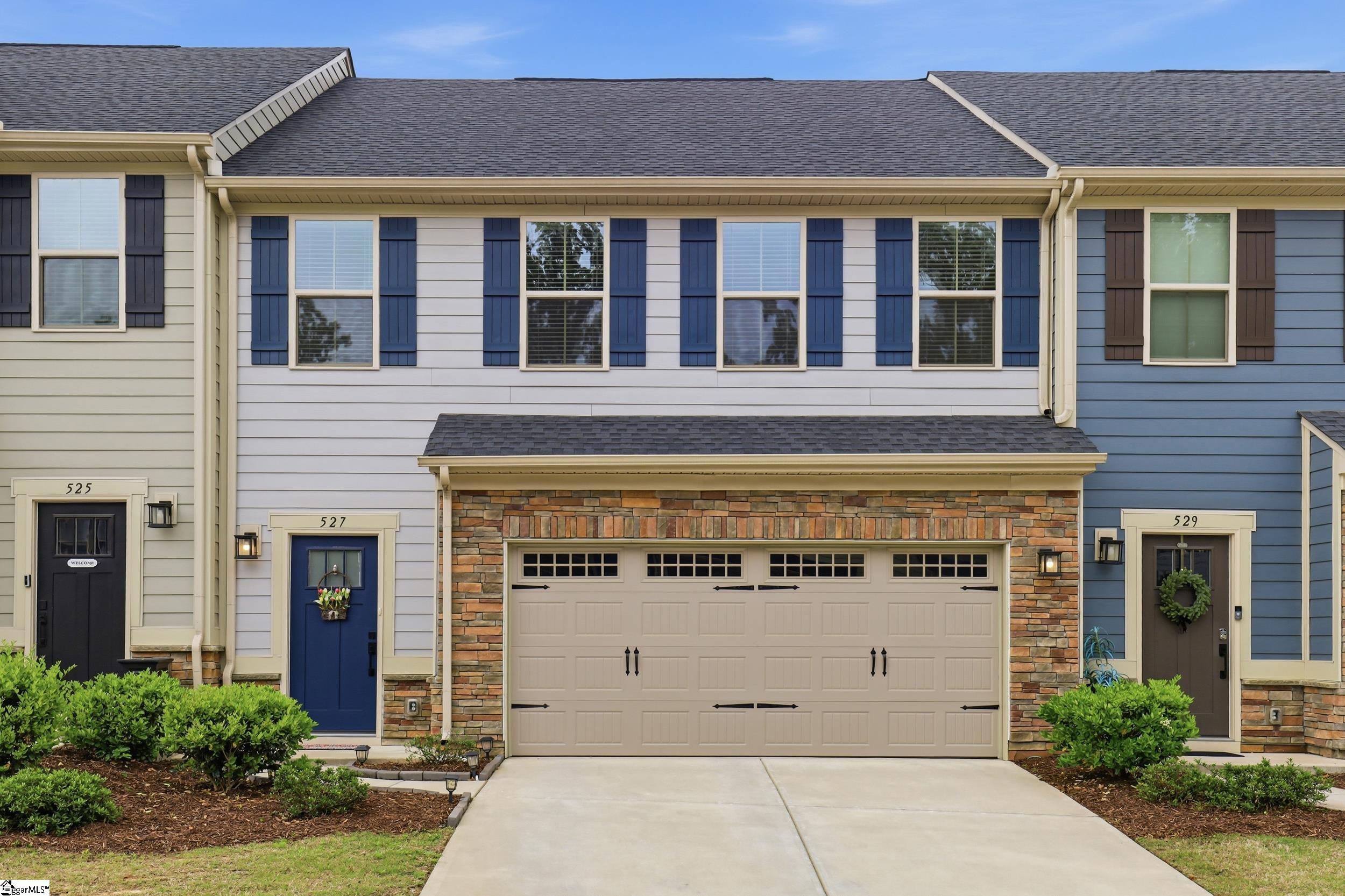 527 Martin Creek Drive — photo