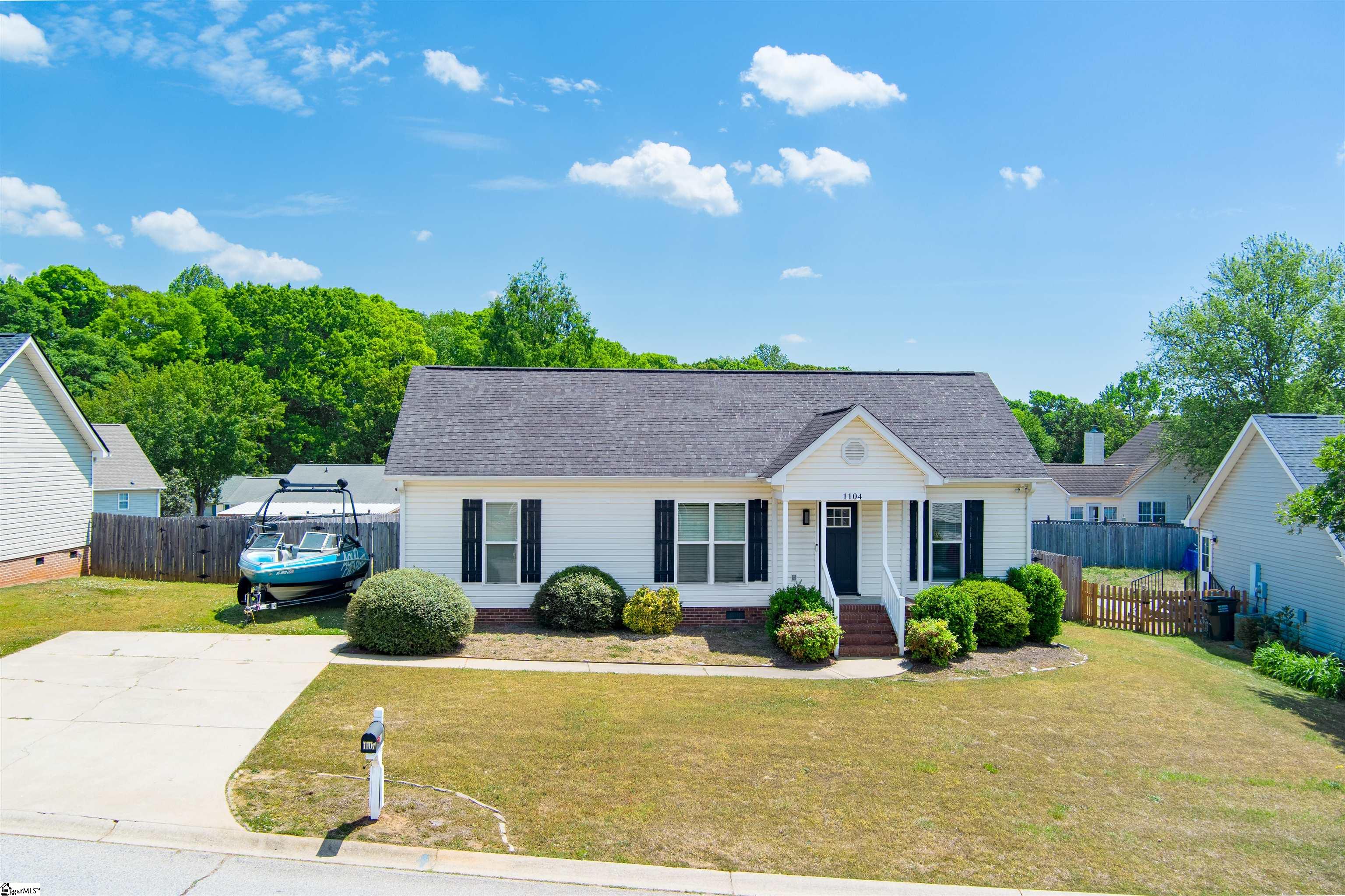 1104 Dunwoody Drive — photo