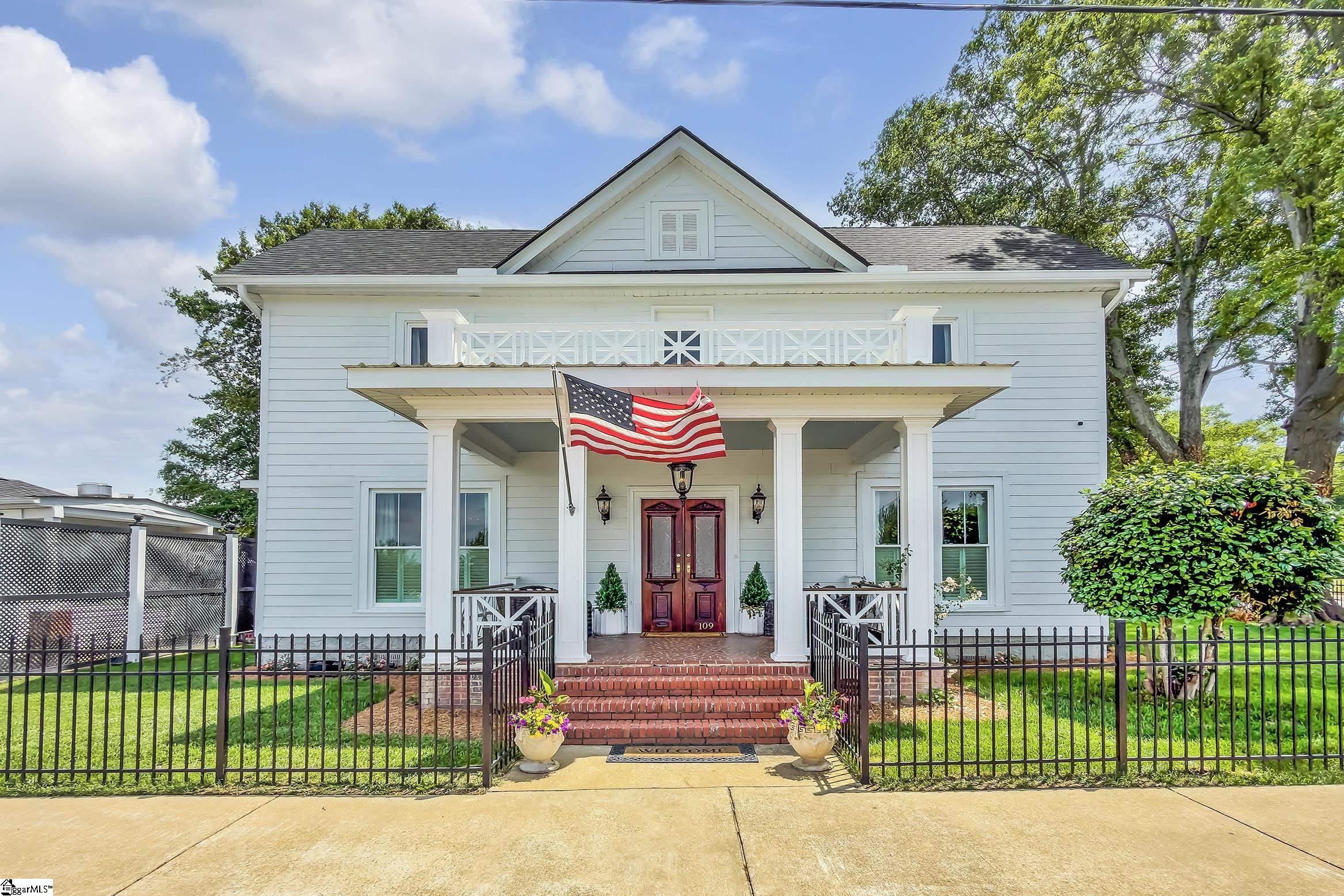 109 W Curtis Street — photo