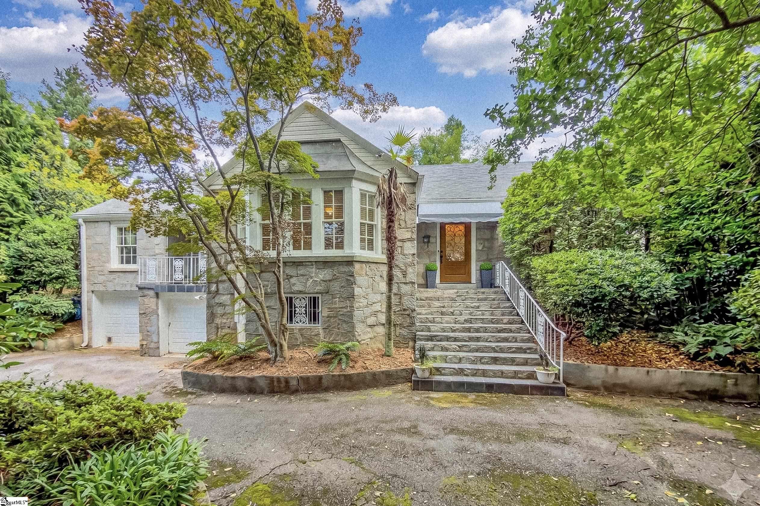 47 Douglas Drive — photo