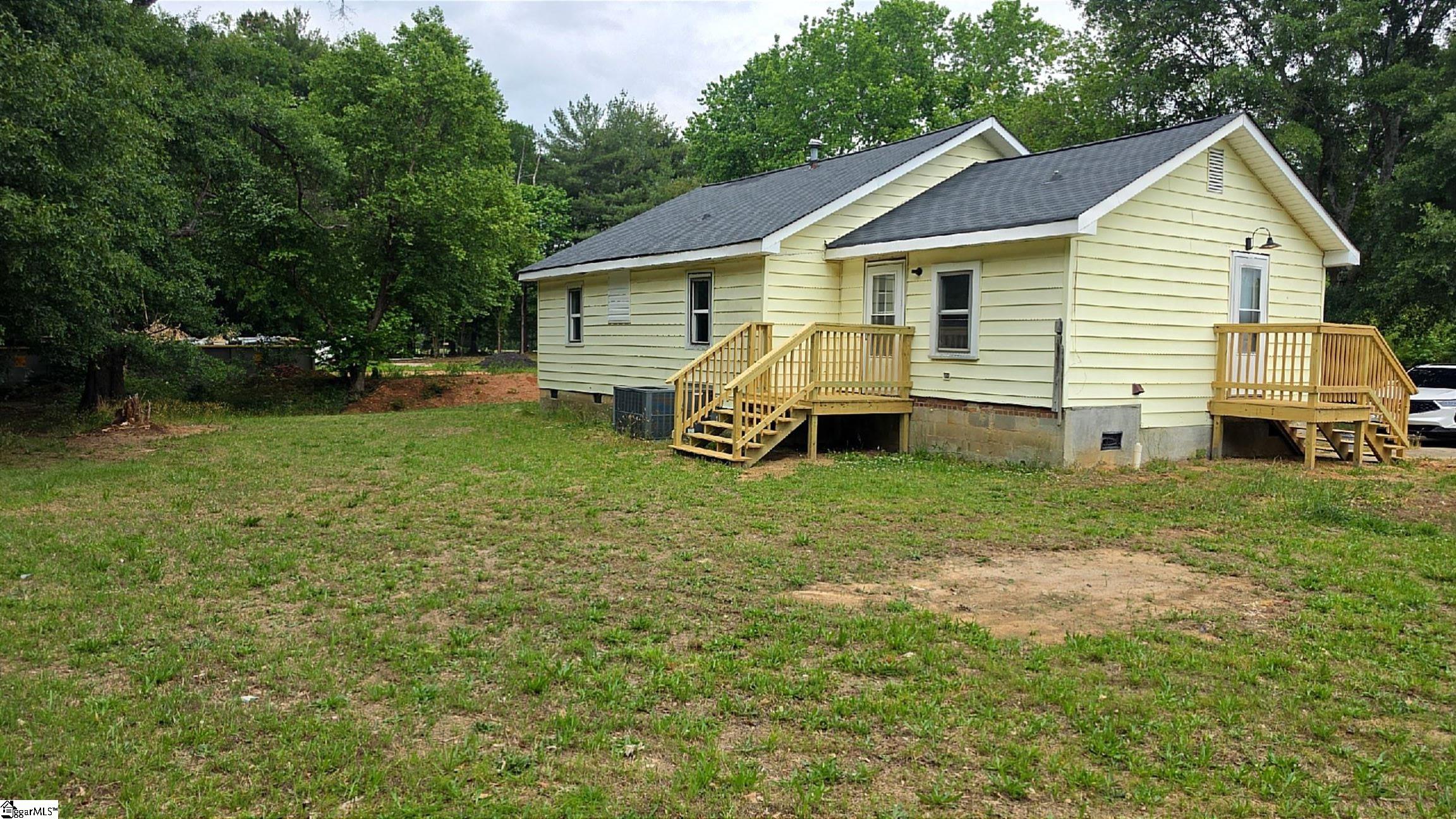 Home in Greenville, SC 29615 — photo 3