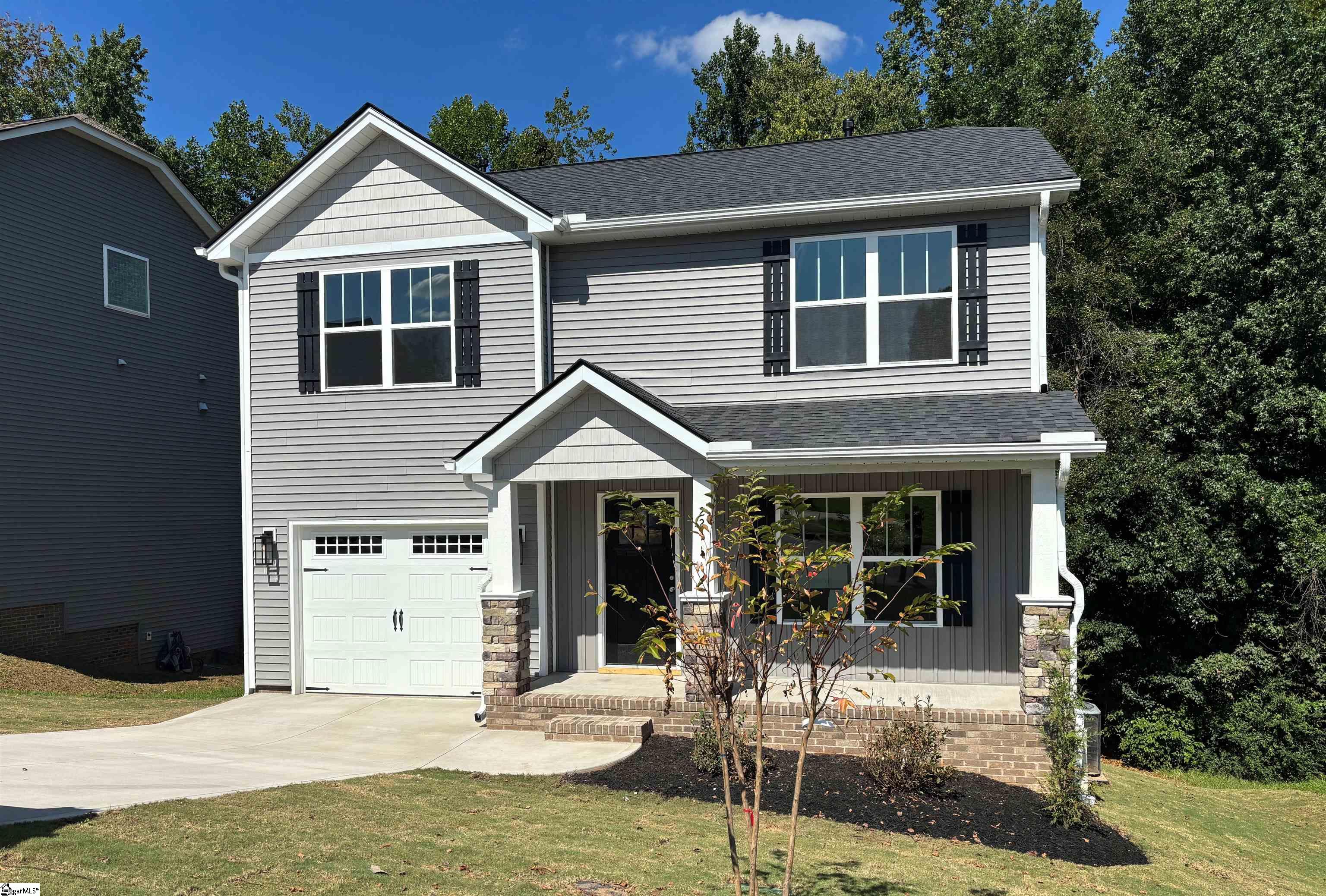221 Juniper Leaf Way — photo