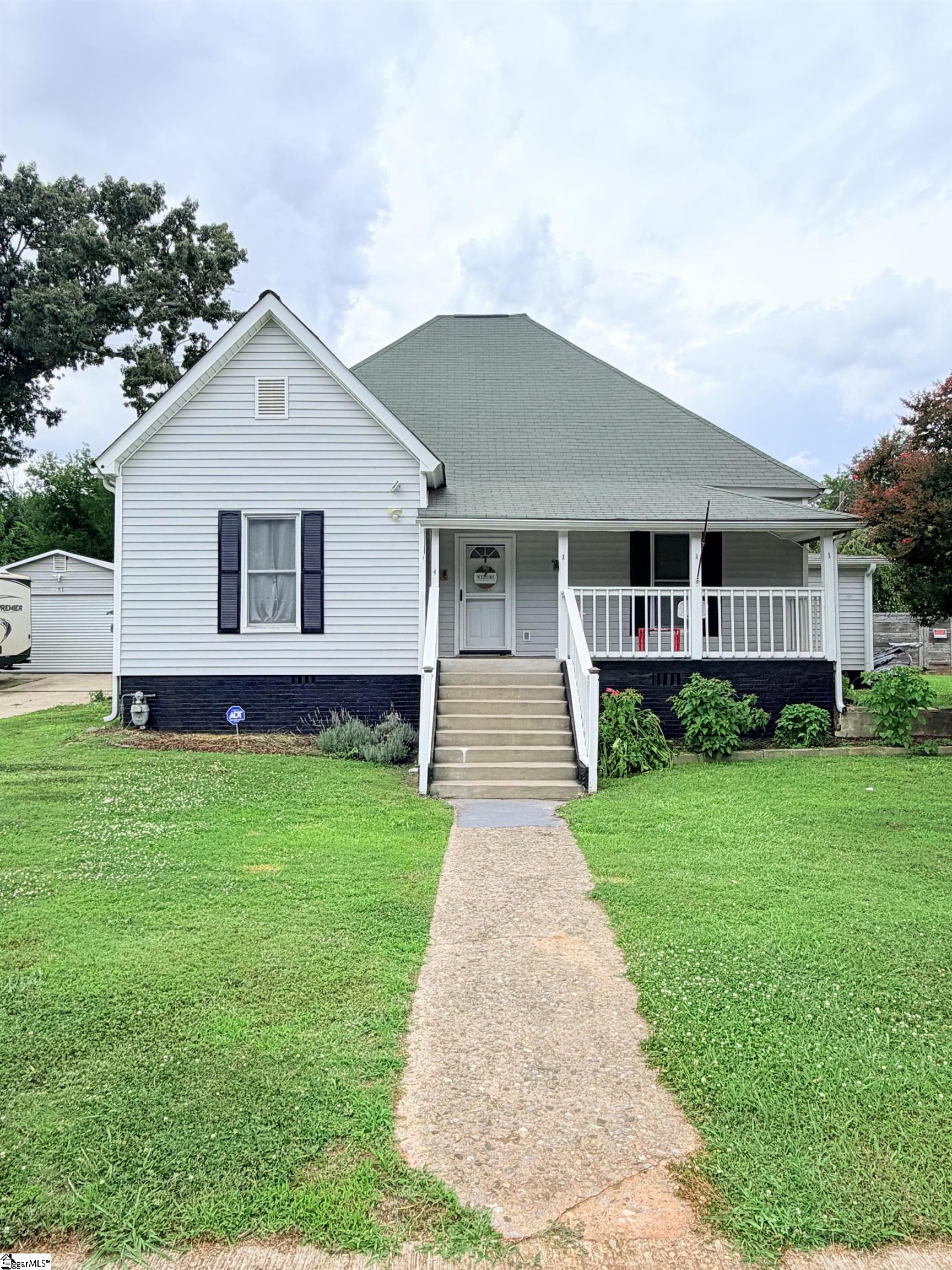 4 Front Street — photo