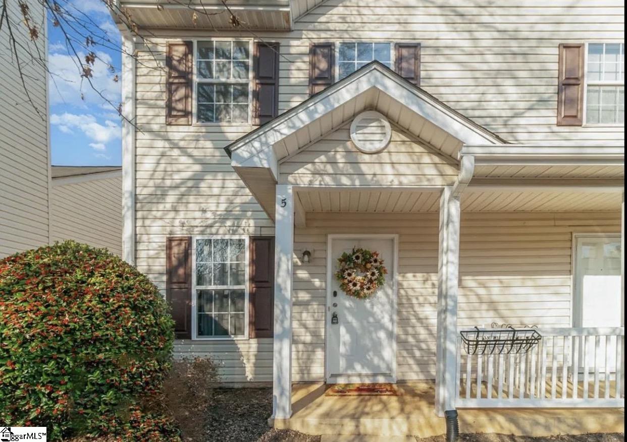 5 Hayfield Drive — photo