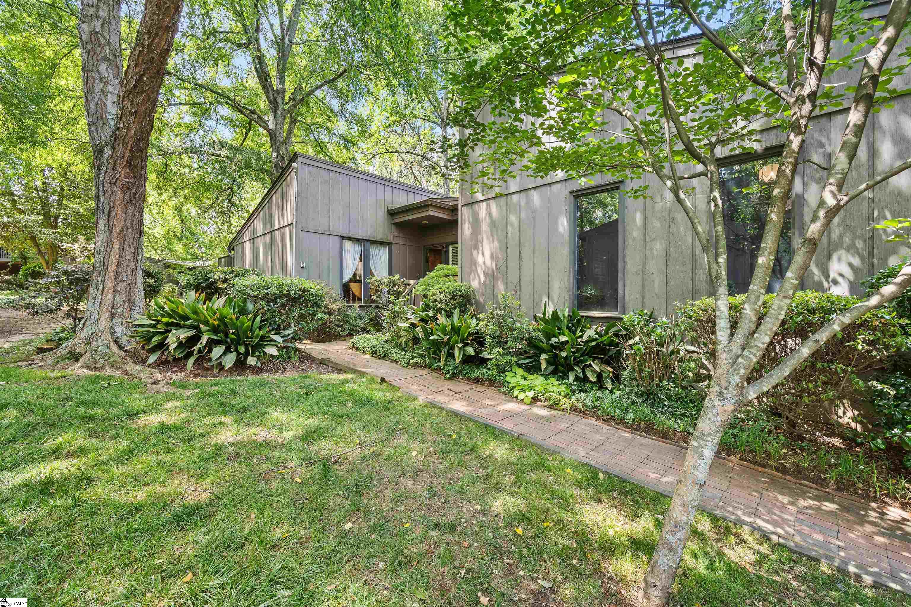 135 Ingleoak Lane — photo