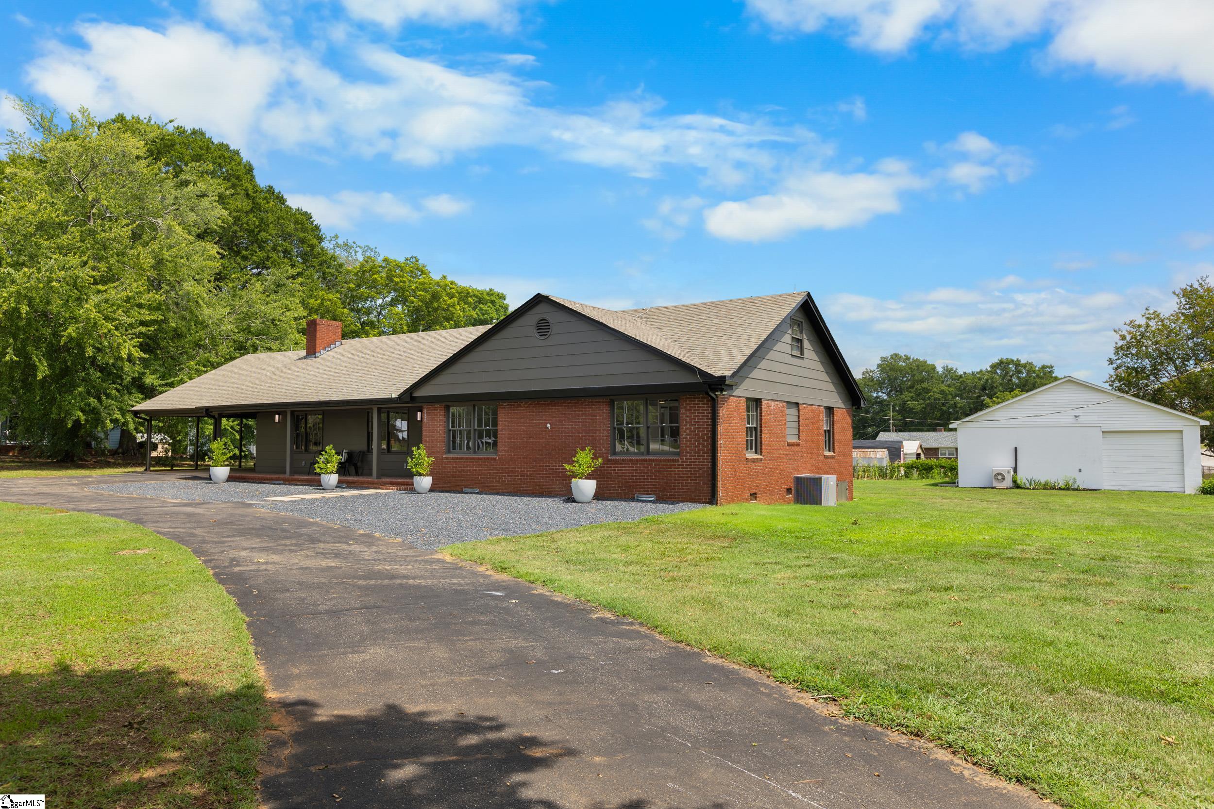 311 Costner Road — photo