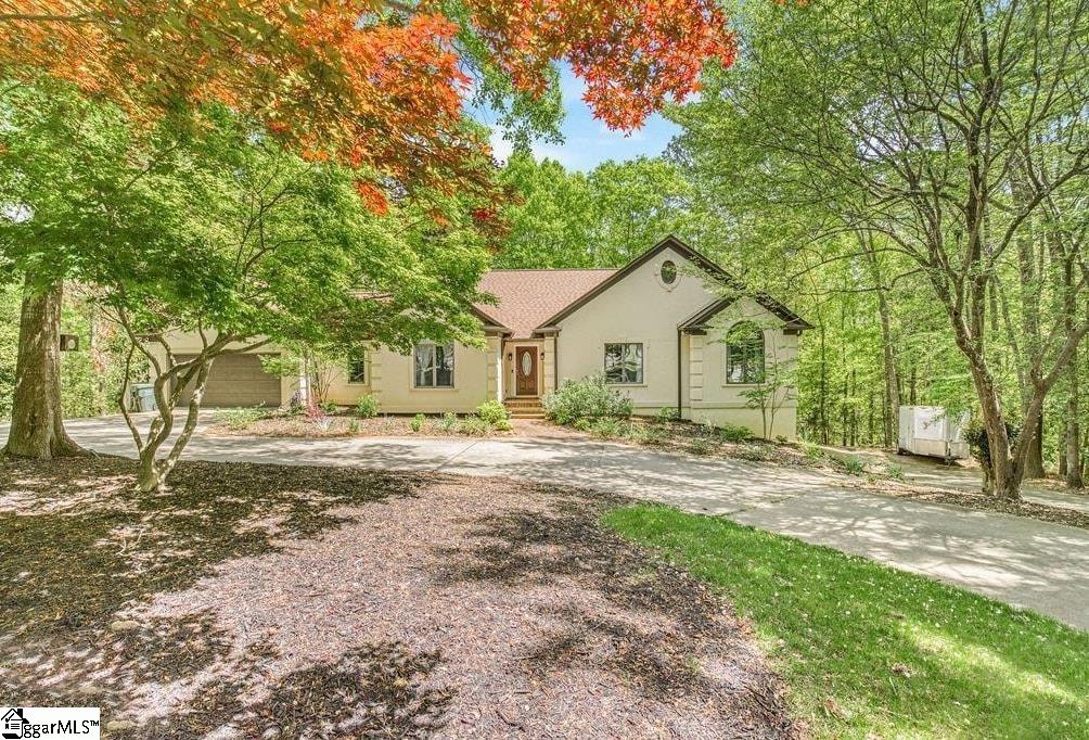 228 Muirfield Drive — photo